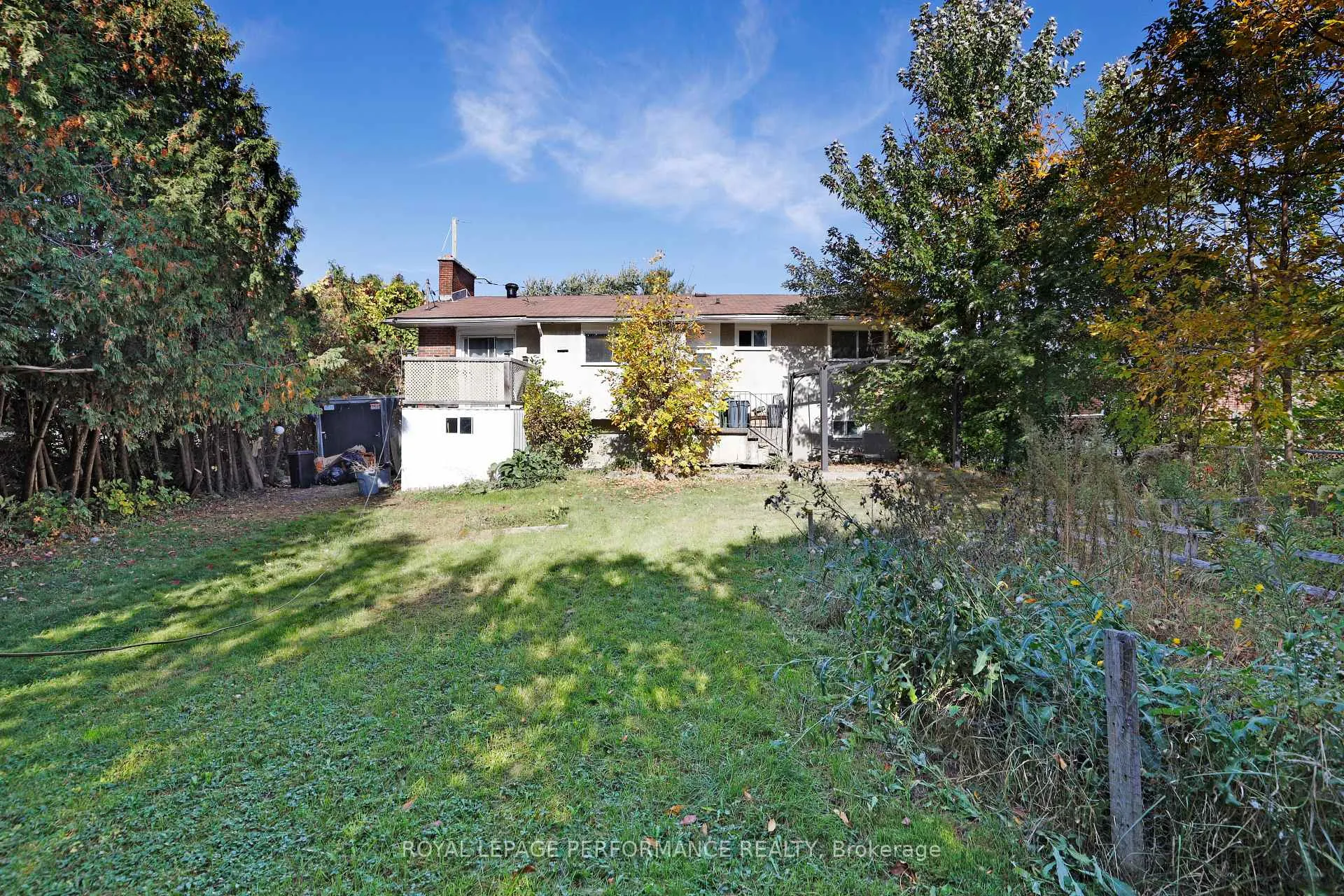 Photo 30 of 142 Meadowlands Drive W, Ottawa, Meadowlands/Crestview — HOMEH