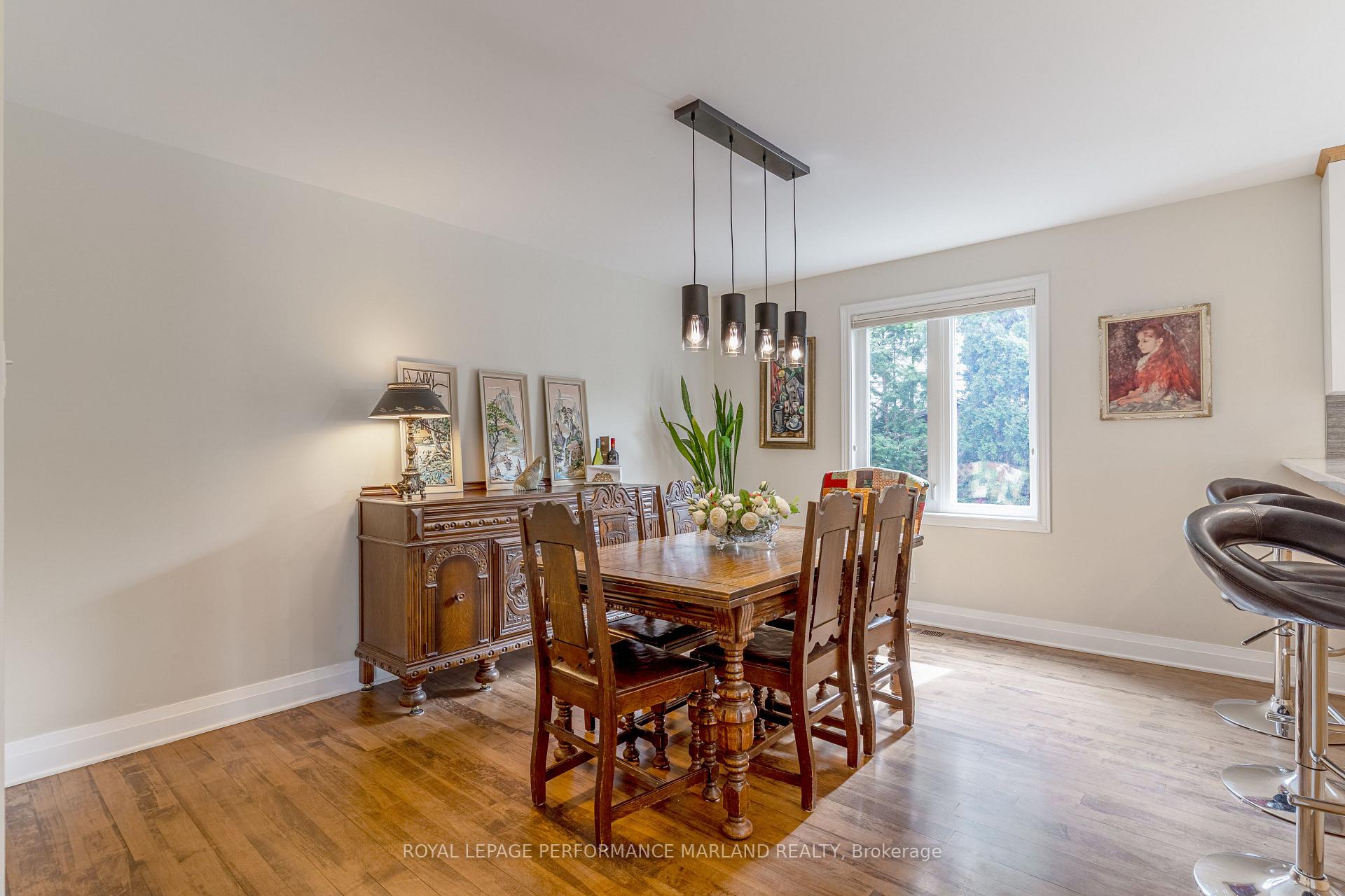 Photo 5 of 62 Hackett Street, Ottawa, Hunt Club Woods — HOMEH
