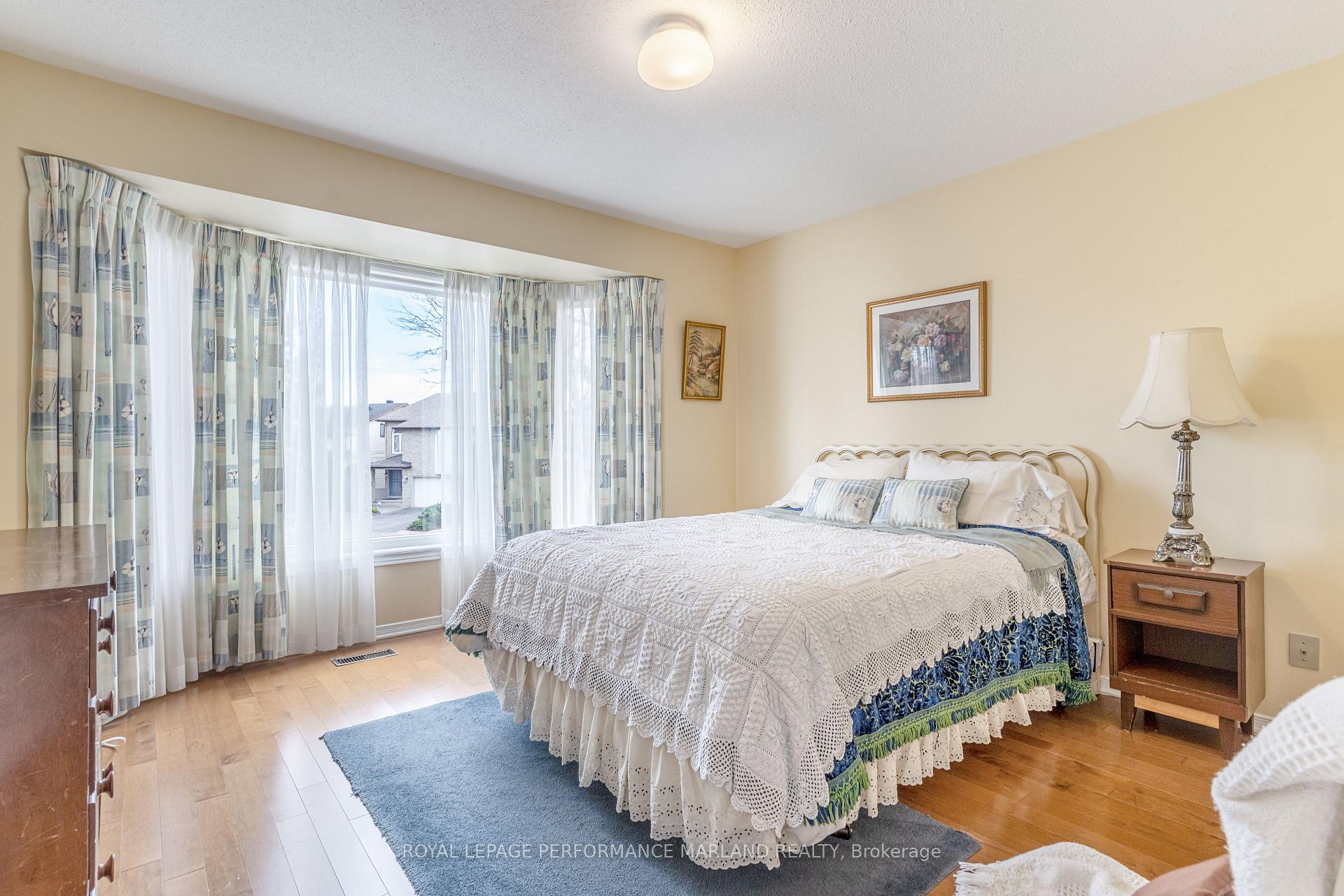 Photo 22 of 62 Hackett Street, Ottawa, Hunt Club Woods — HOMEH