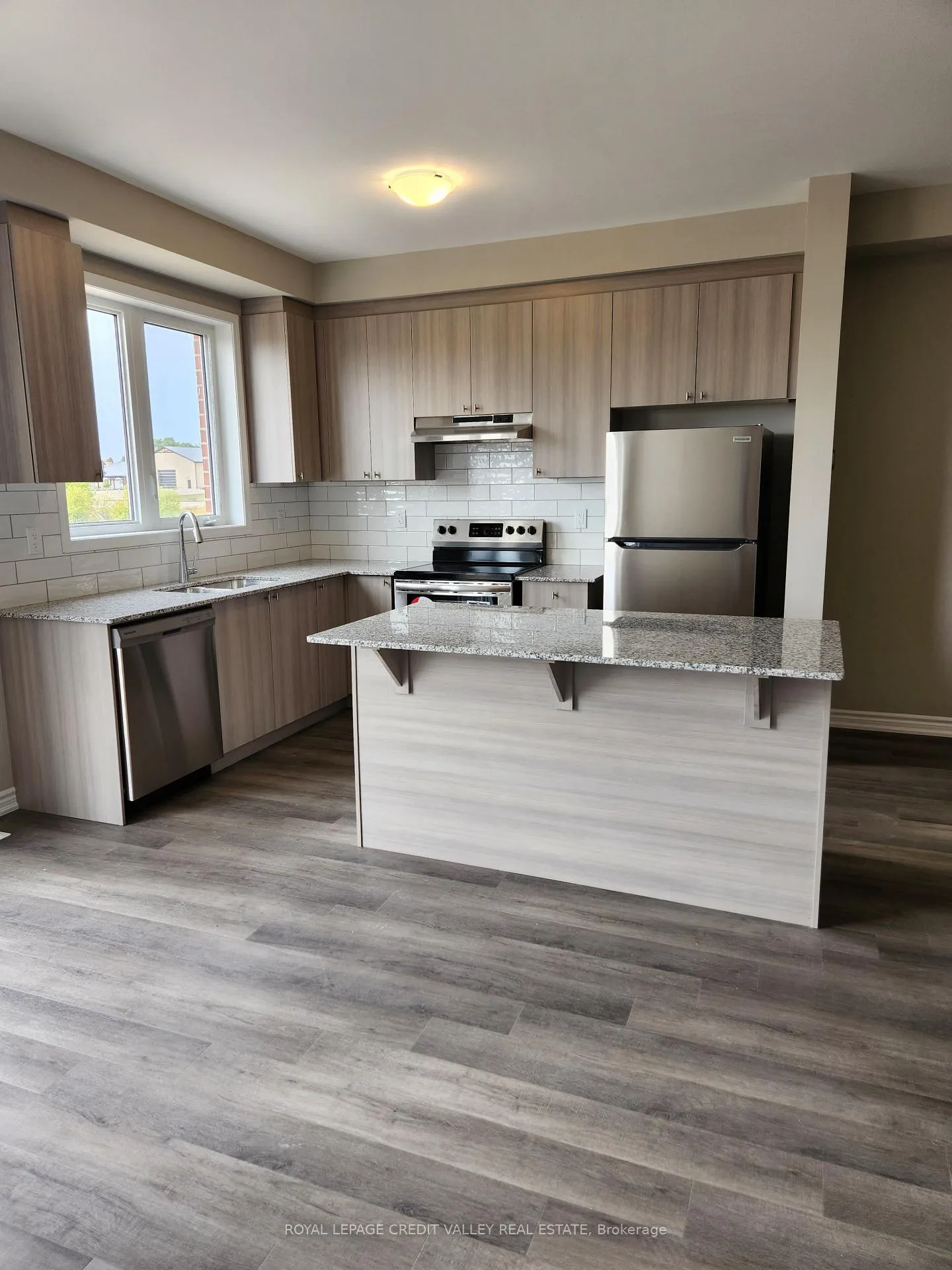 Photo 7 of 46 Forestwalk Street, Kitchener — HOMEH