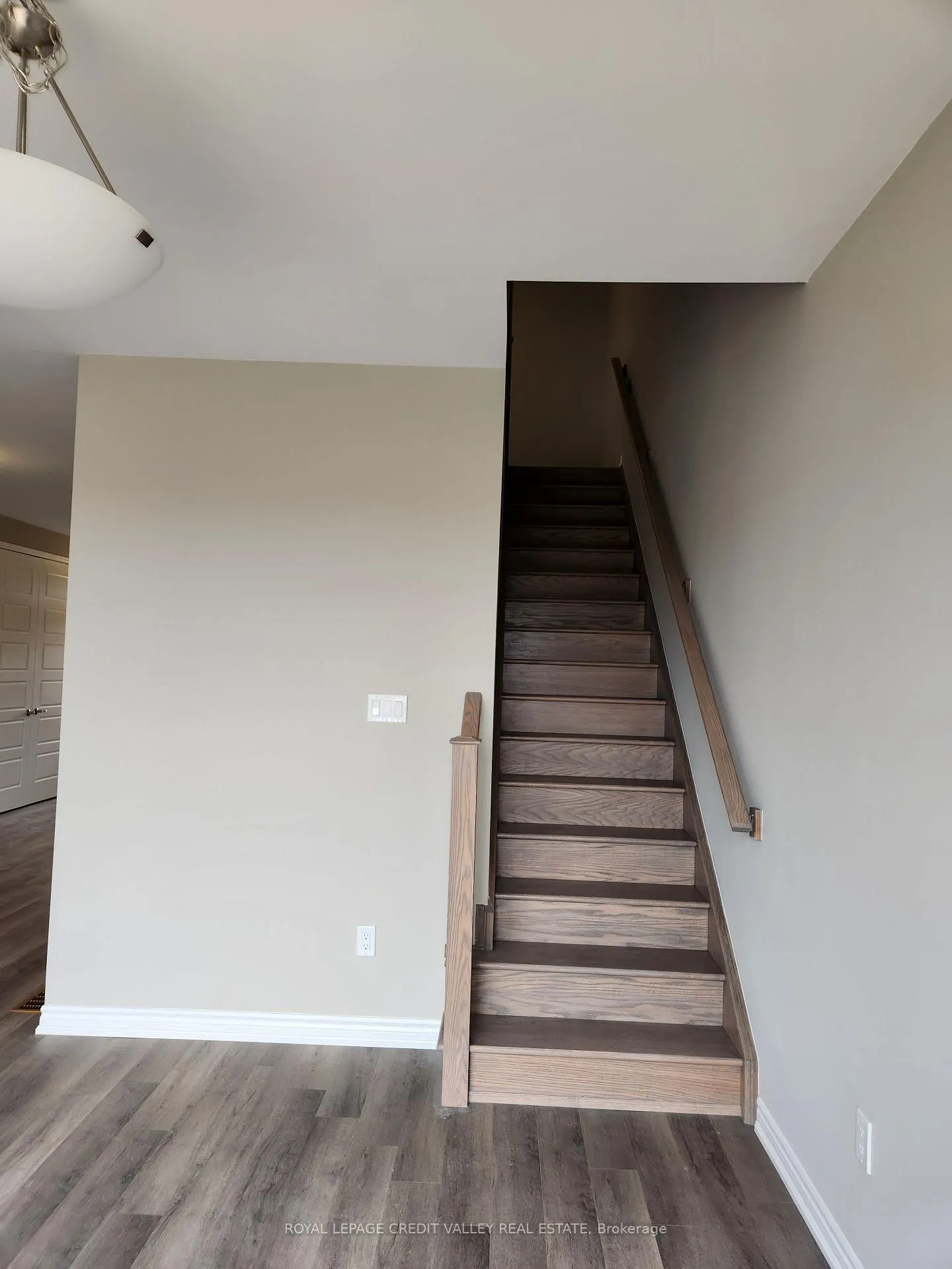 Photo 12 of 46 Forestwalk Street, Kitchener — HOMEH