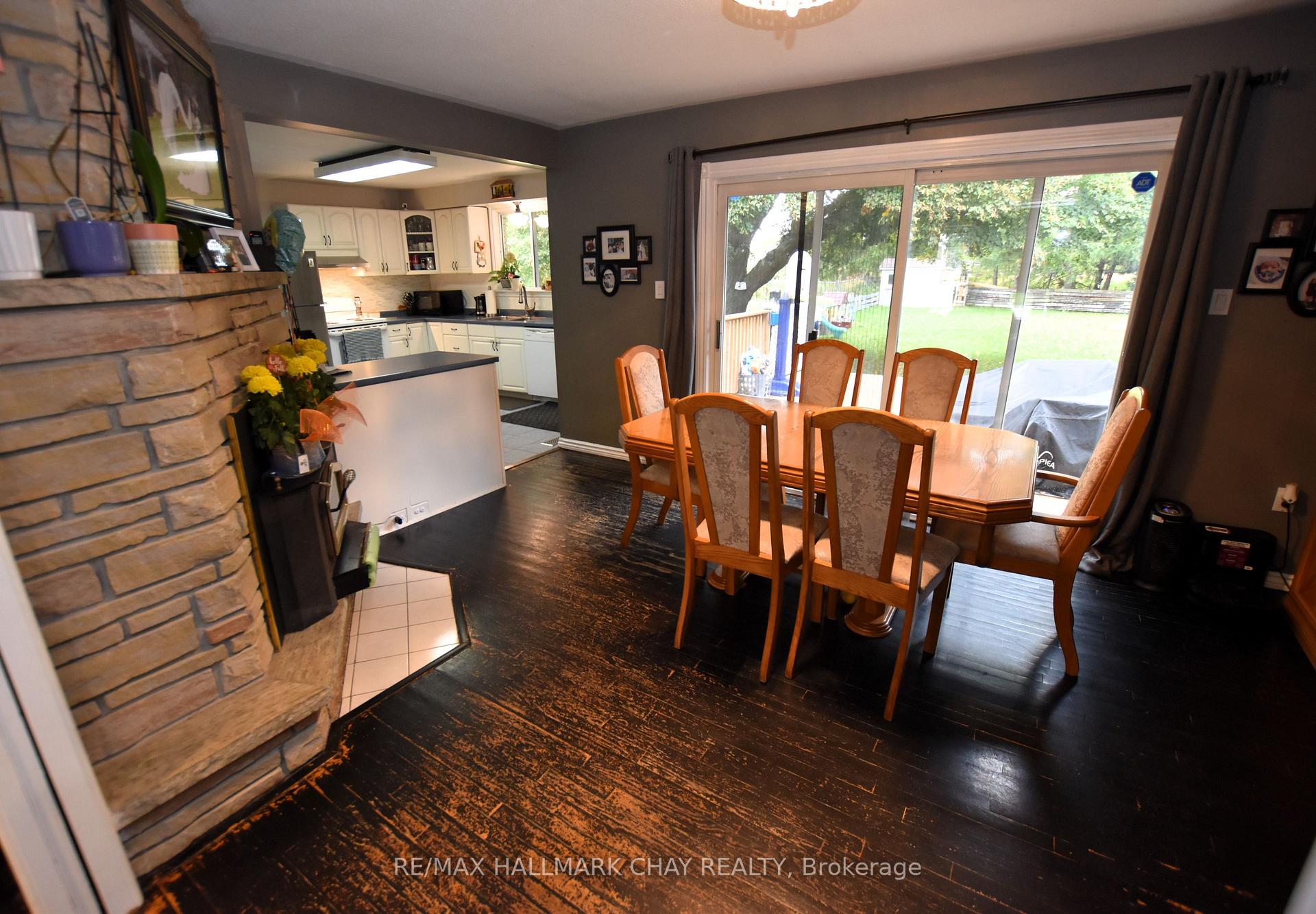 Photo 5 of 7345 Yonge Street, Innisfil, Rural Innisfil — HOMEH