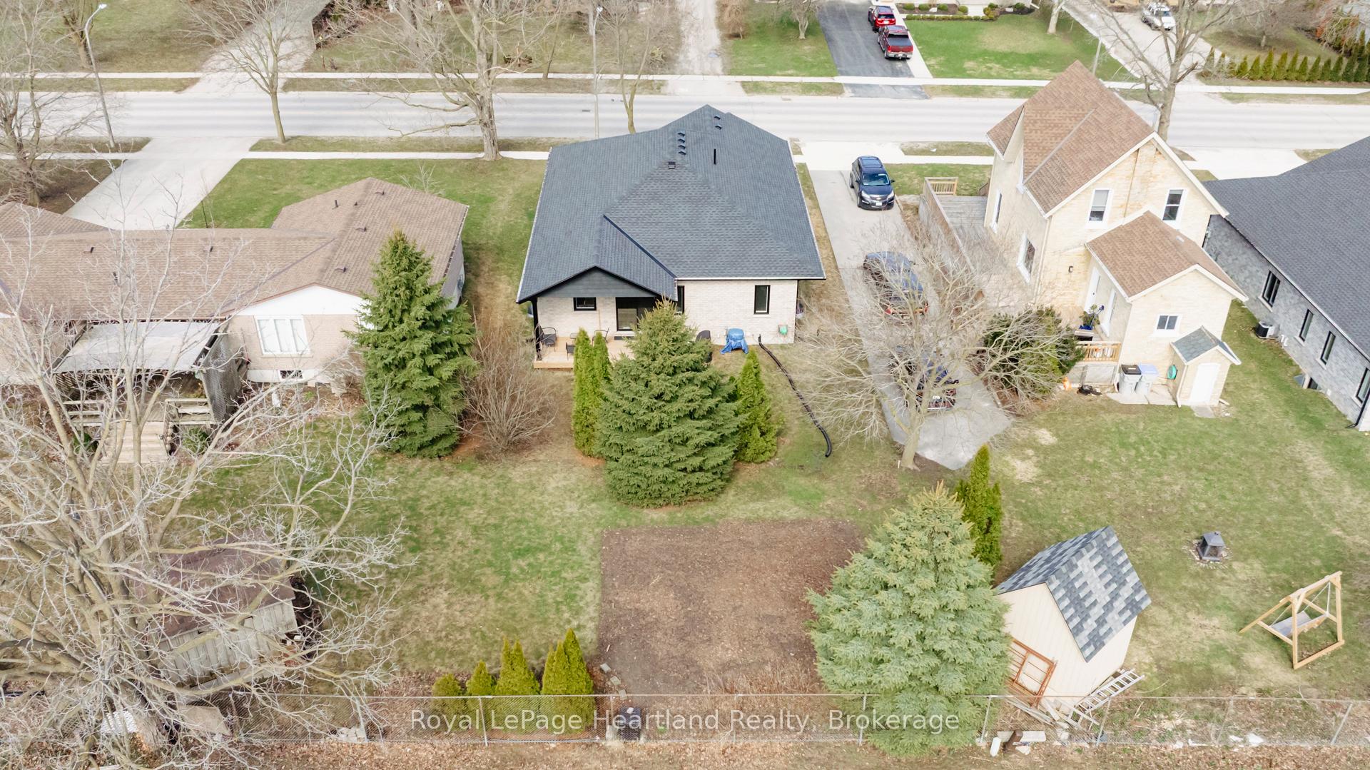 Photo 32 of 144 Main Street N, Huron East, Seaforth — HOMEH