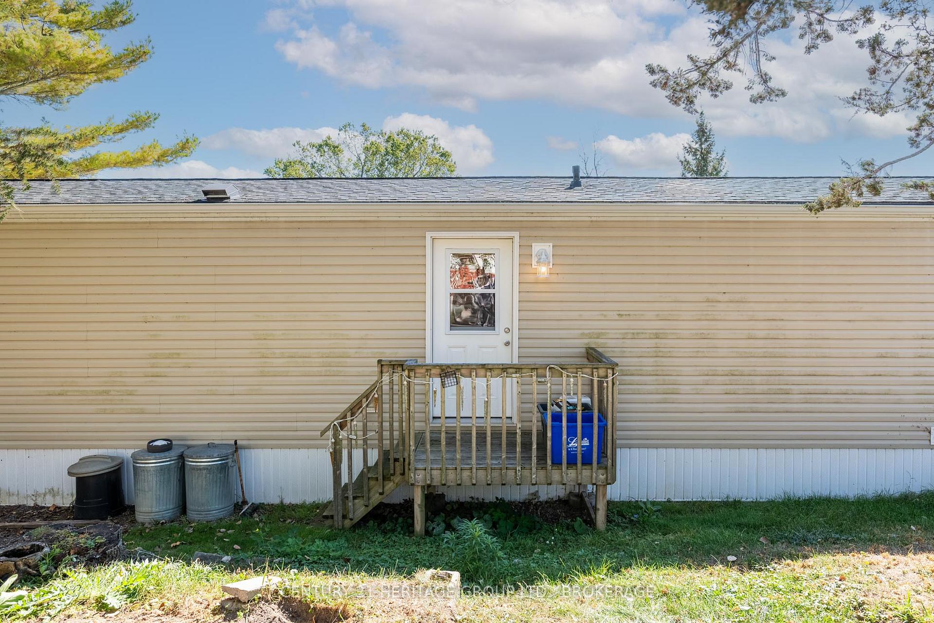 Photo 4 of Unit 7, 5633 Bath Road, Loyalist, Lennox and Addington - South — HOMEH