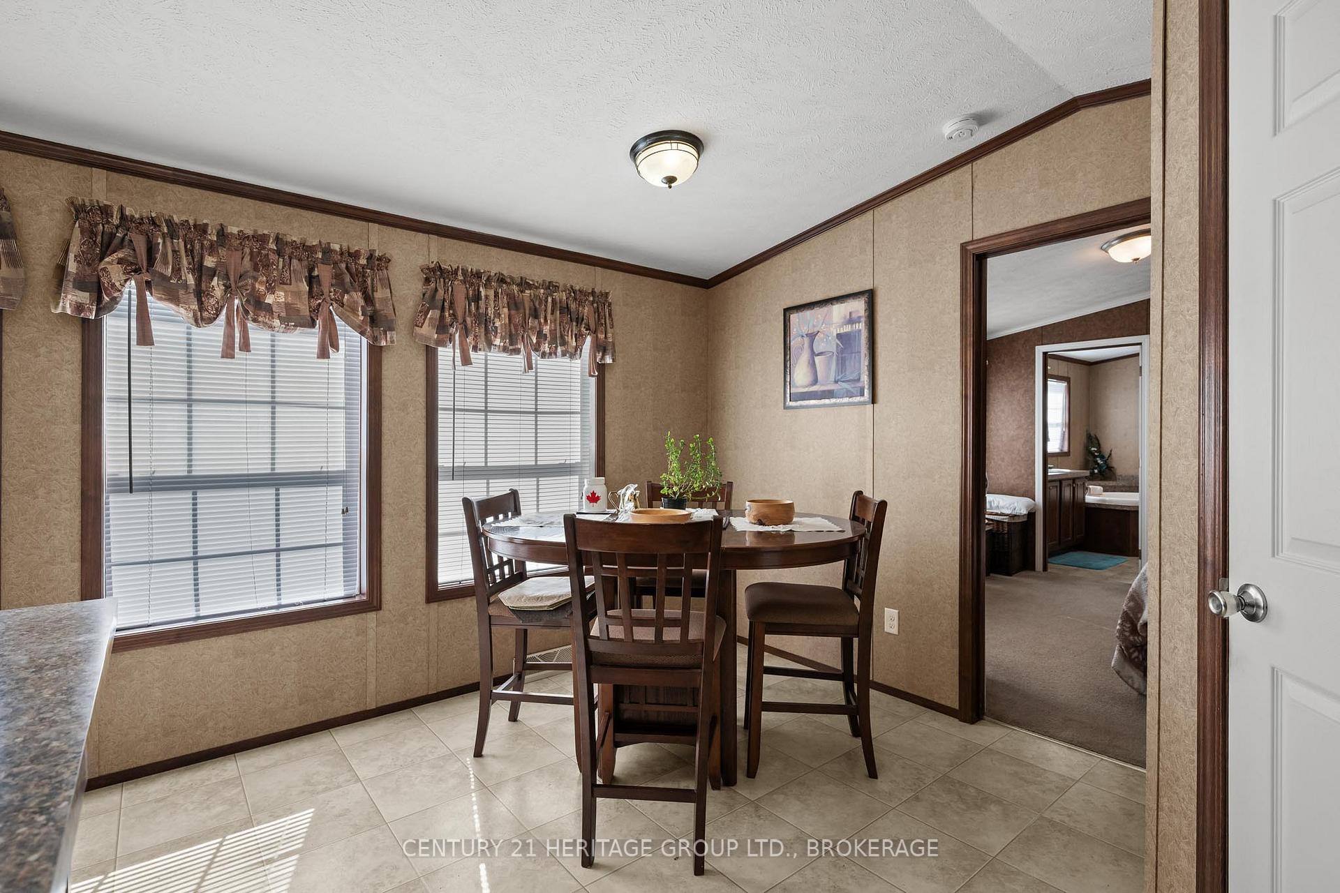Photo 19 of Unit 7, 5633 Bath Road, Loyalist, Lennox and Addington - South — HOMEH