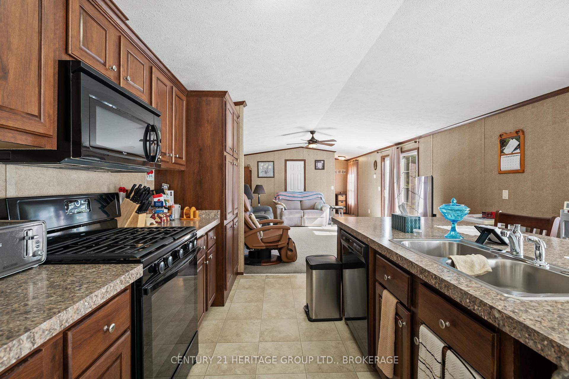 Photo 20 of Unit 7, 5633 Bath Road, Loyalist, Lennox and Addington - South — HOMEH