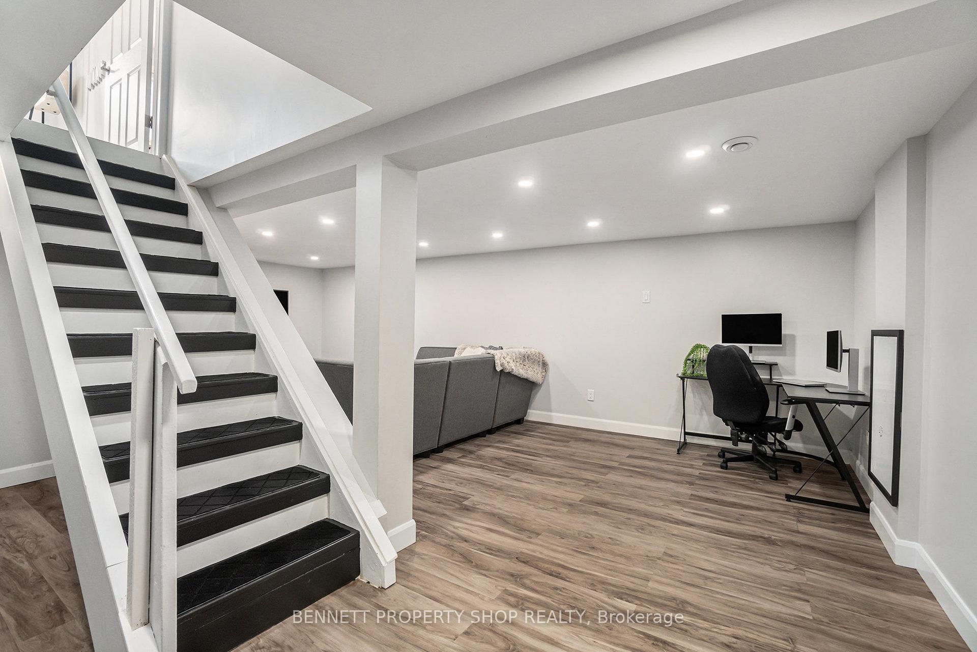 Photo 24 of 32 Norice Street, Ottawa, Meadowlands/Crestview — HOMEH