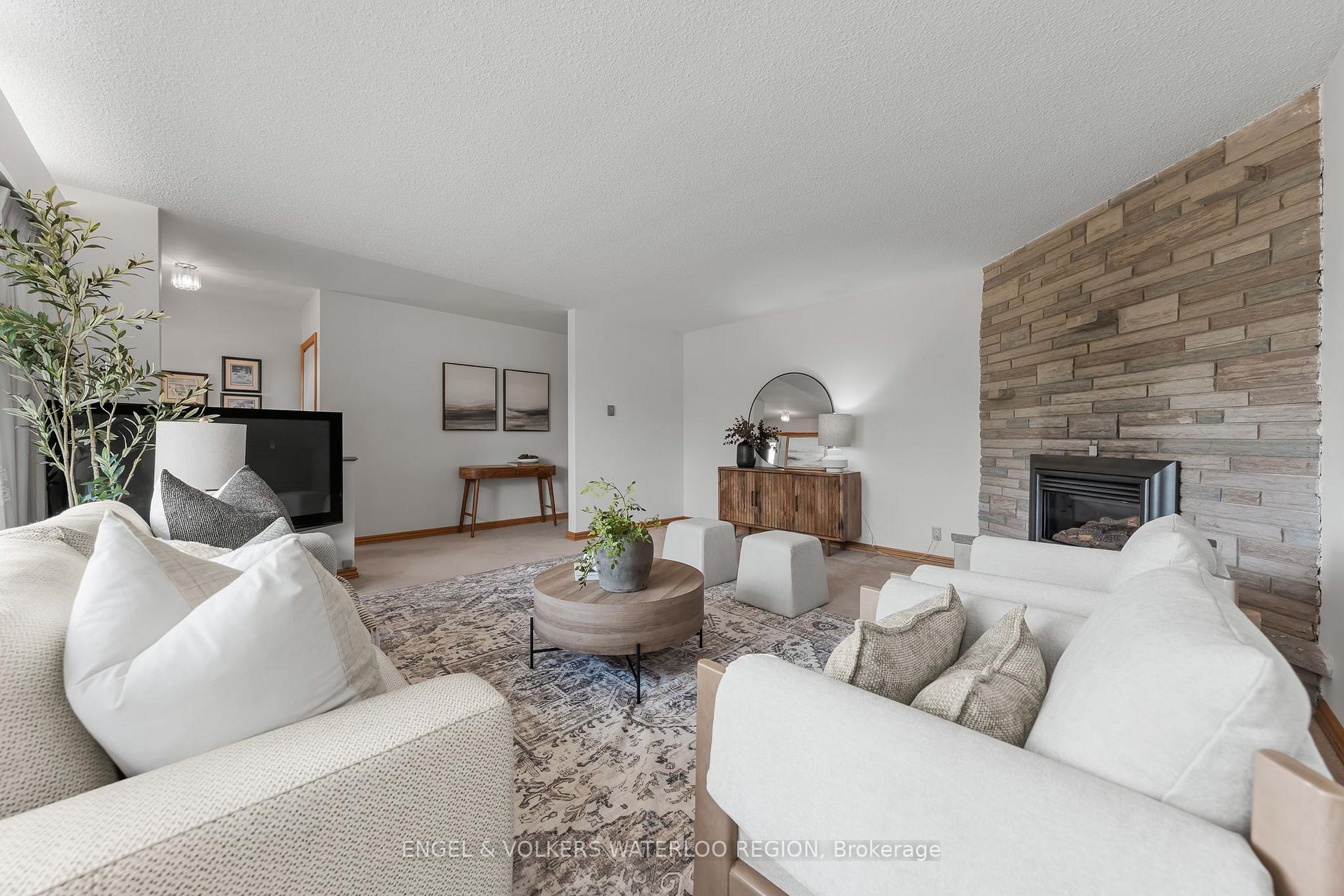 Photo 14 of 161 Schweitzer Street, Kitchener — HOMEH