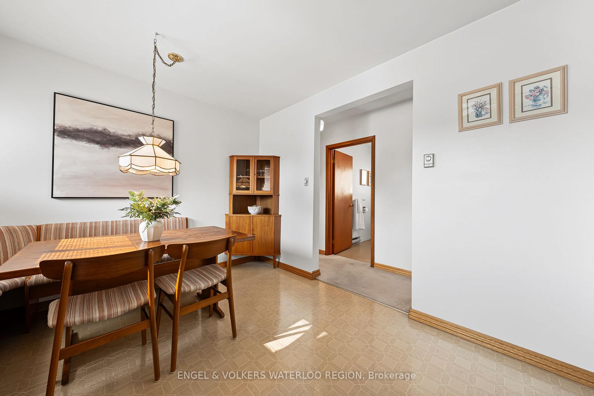 Photo 20 of 161 Schweitzer Street, Kitchener — HOMEH