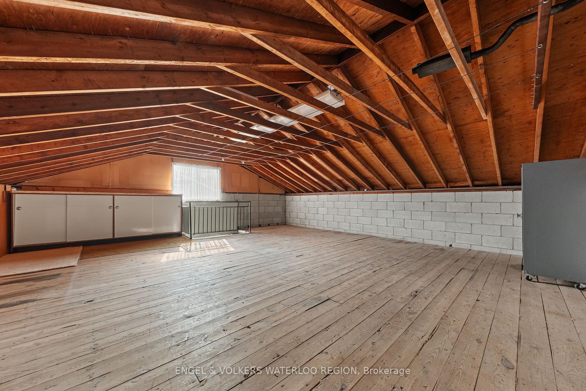 Photo 40 of 161 Schweitzer Street, Kitchener — HOMEH