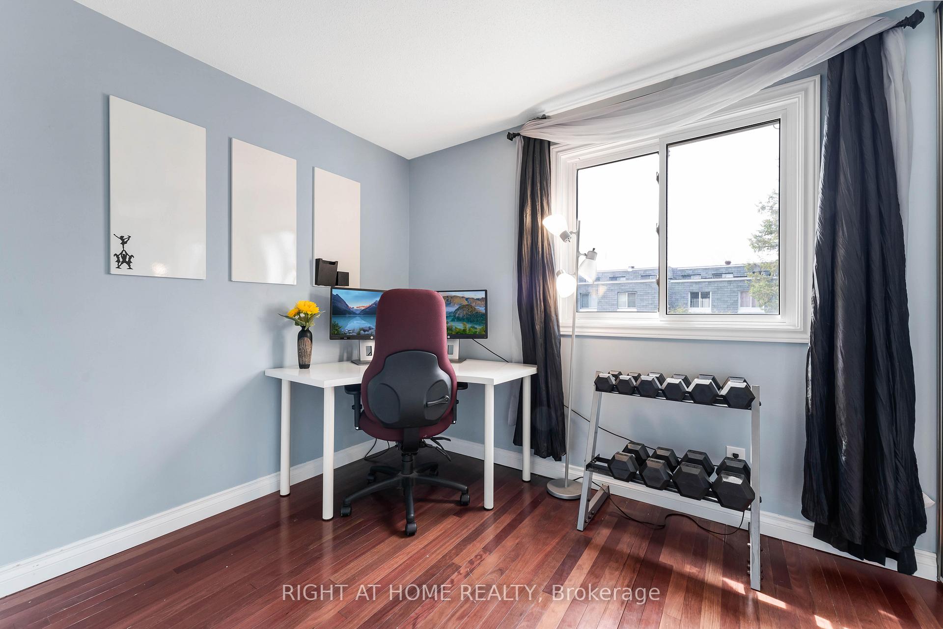 Photo 20 of 115 Royalton Private, Ottawa, Hunt Club Woods — HOMEH