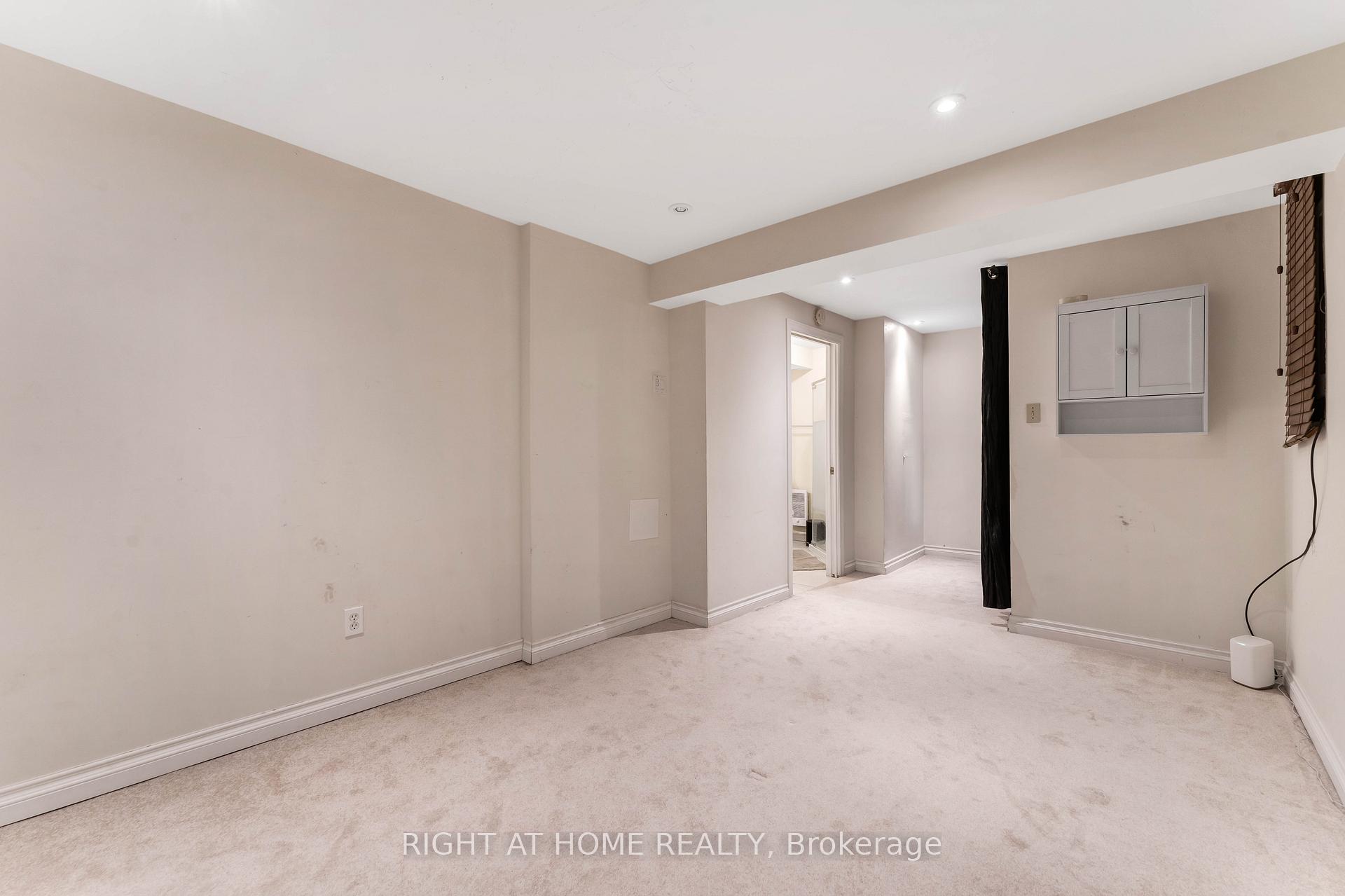 Photo 23 of 115 Royalton Private, Ottawa, Hunt Club Woods — HOMEH