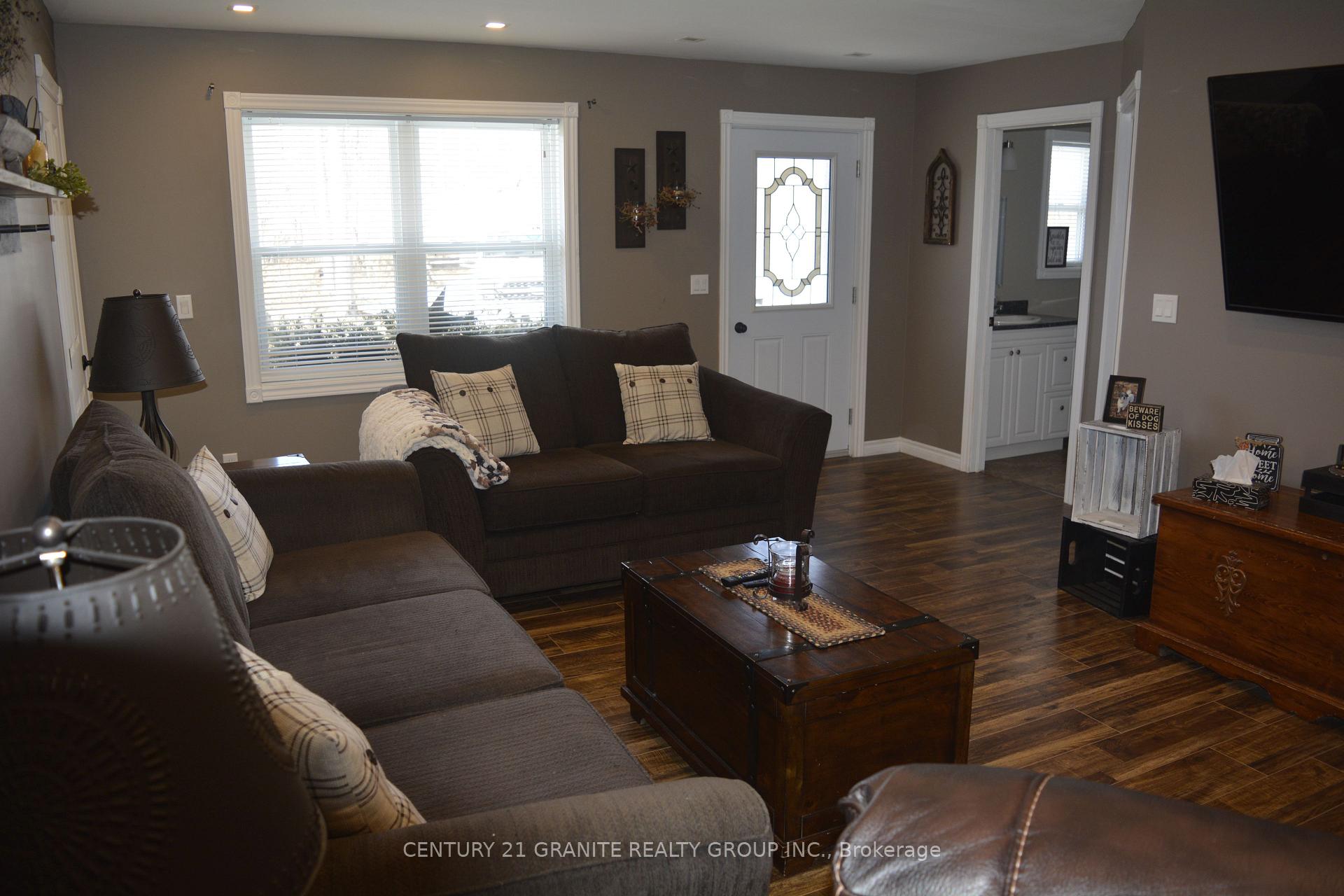 Photo 7 of 104822 Hwy 7, Madoc — HOMEH