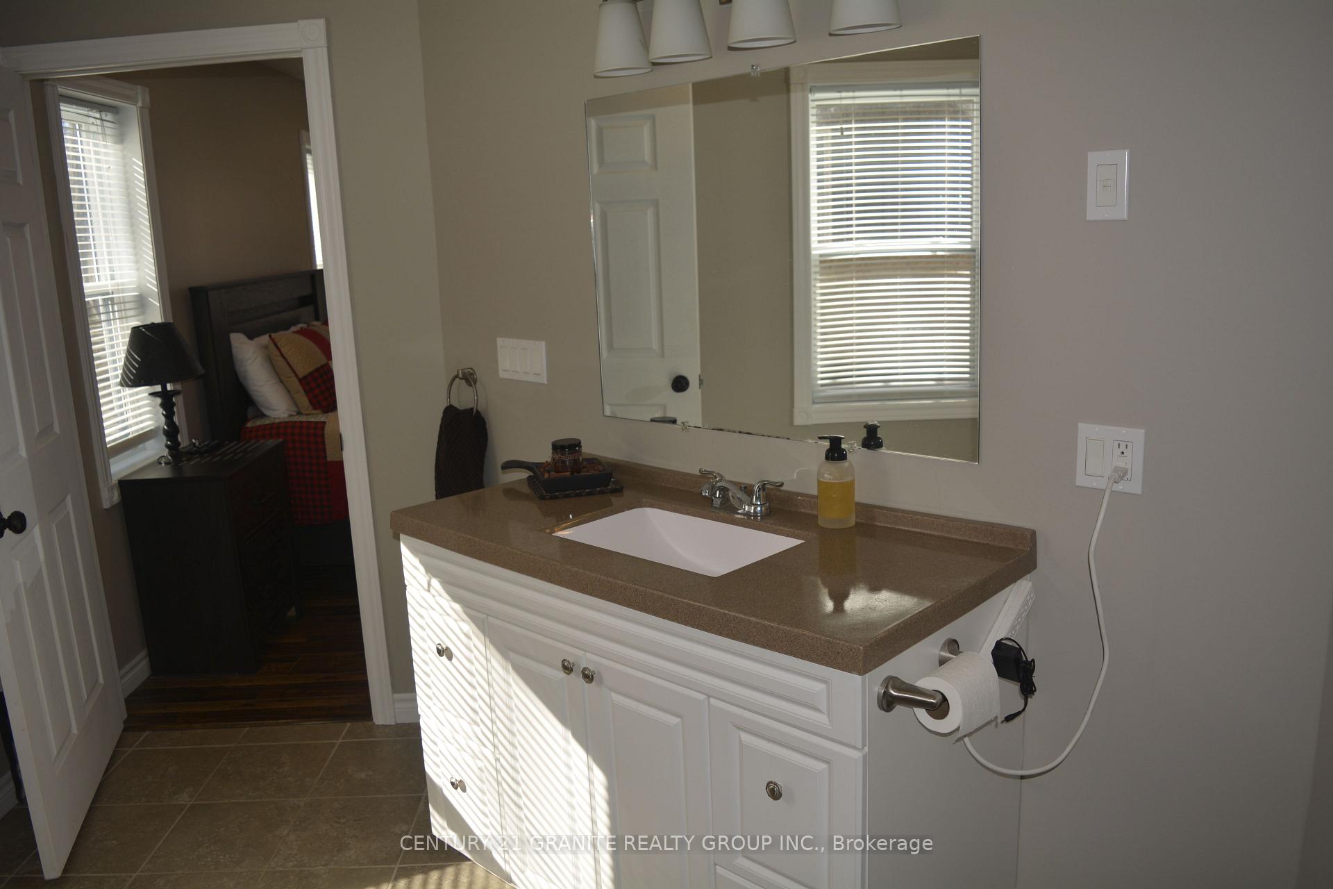 Photo 19 of 104822 Hwy 7, Madoc — HOMEH