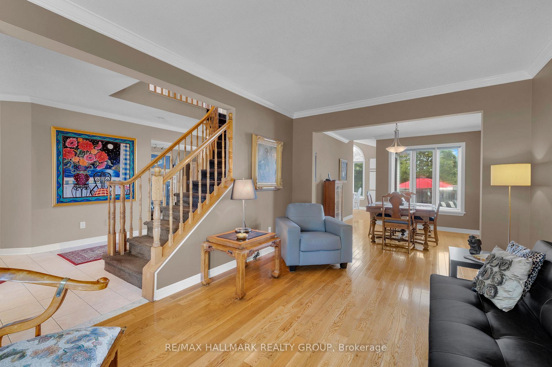 Photo 7 of 59 Forestglade Crescent, Ottawa, Hunt Club Park — HOMEH