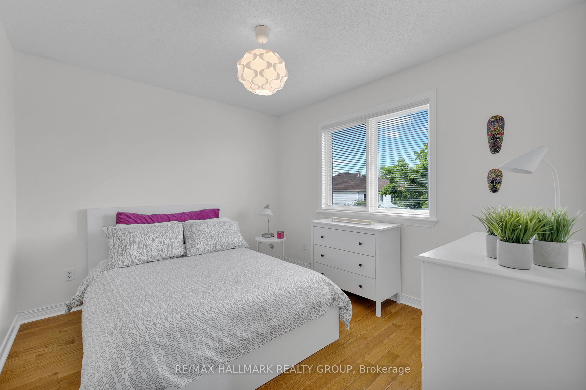 Photo 28 of 59 Forestglade Crescent, Ottawa, Hunt Club Park — HOMEH