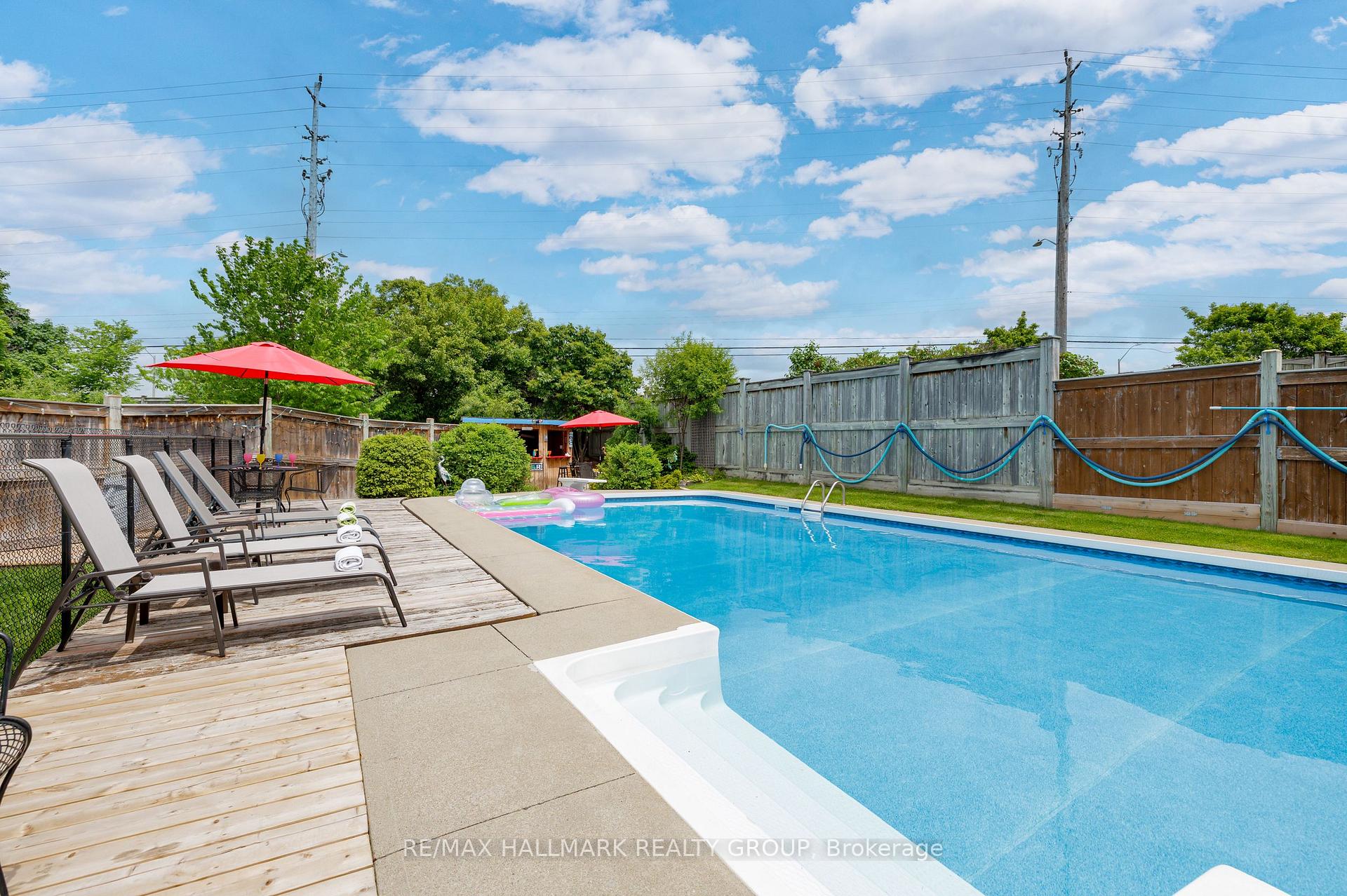 Photo 44 of 59 Forestglade Crescent, Ottawa, Hunt Club Park — HOMEH