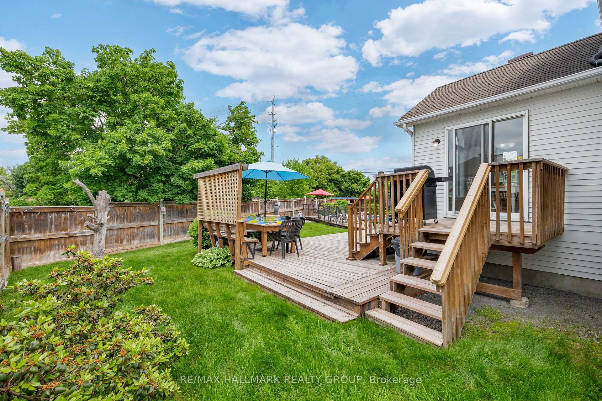 Photo 45 of 59 Forestglade Crescent, Ottawa, Hunt Club Park — HOMEH