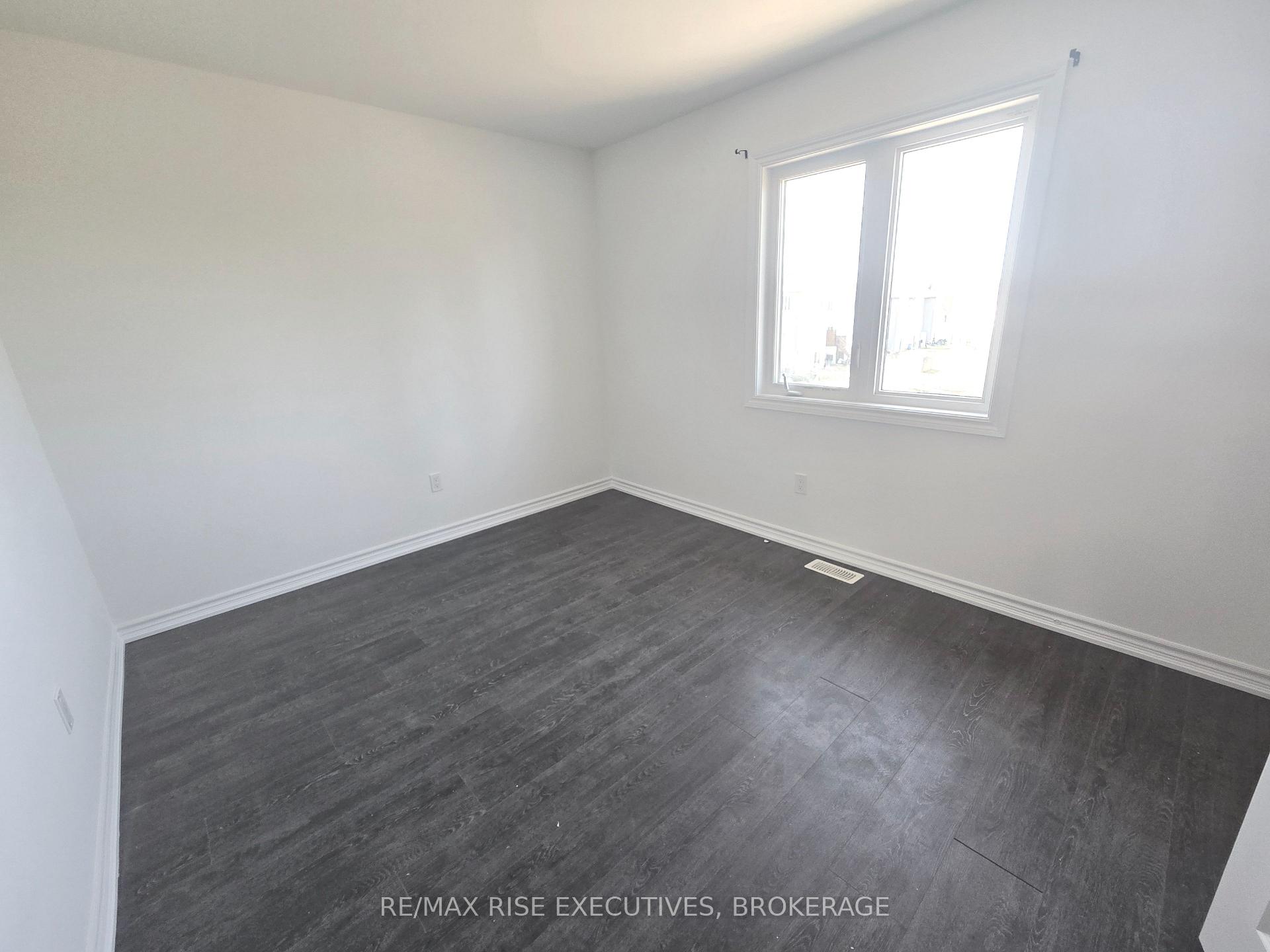 Photo 9 of 52 Brennan Crescent, Loyalist, Odessa — HOMEH