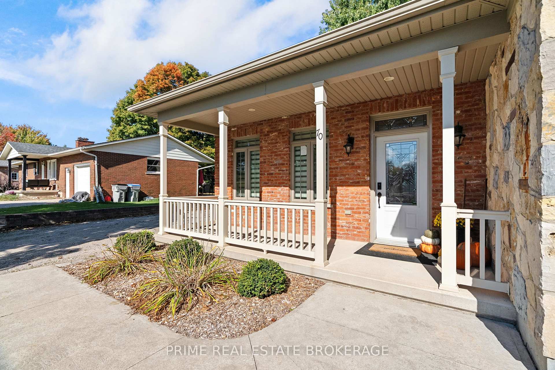 Photo 4 of 70 Brantford Street, Huron East, Seaforth — HOMEH