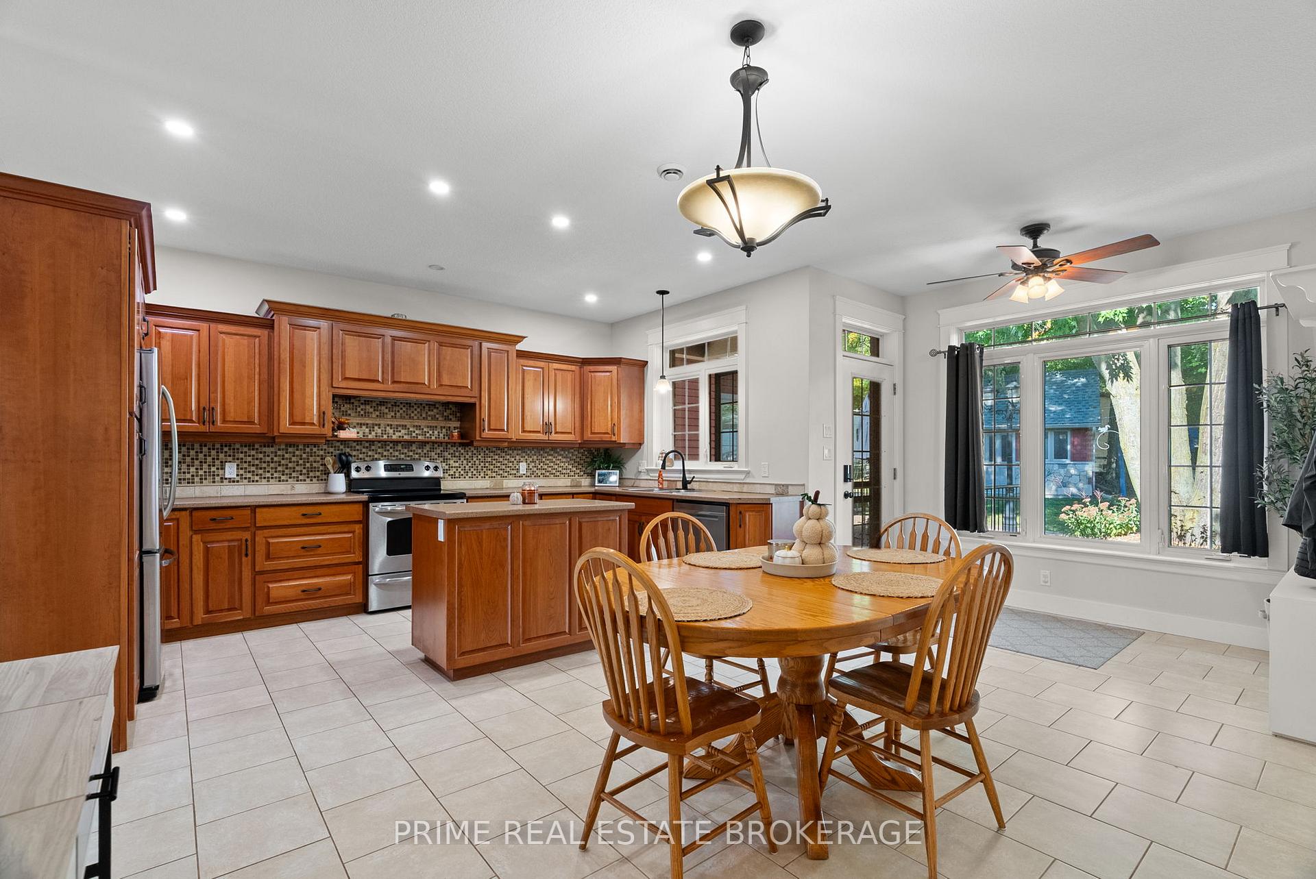Photo 16 of 70 Brantford Street, Huron East, Seaforth — HOMEH