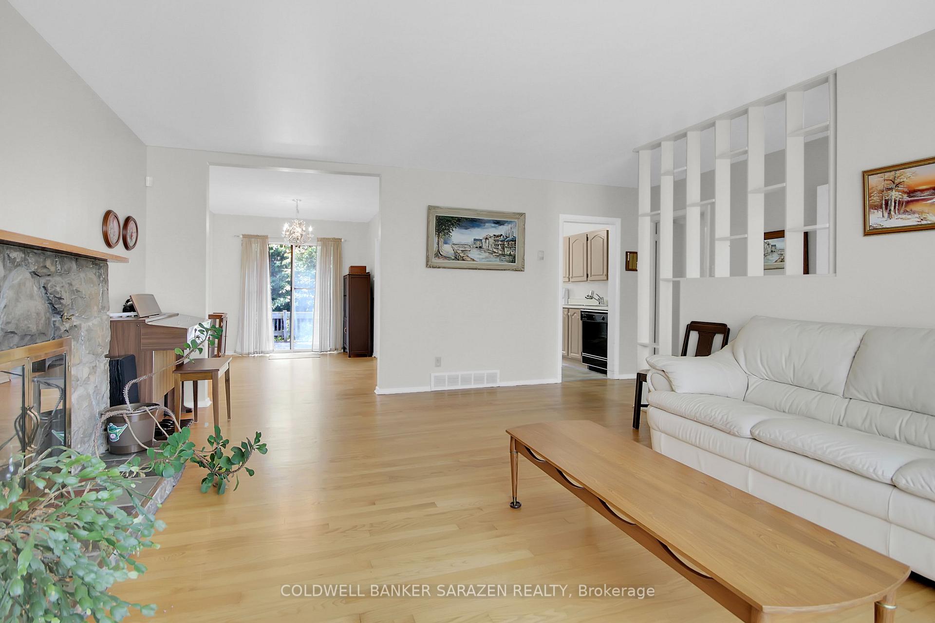 Photo 9 of 70 Viewmount Drive, Ottawa, Meadowlands/Crestview — HOMEH