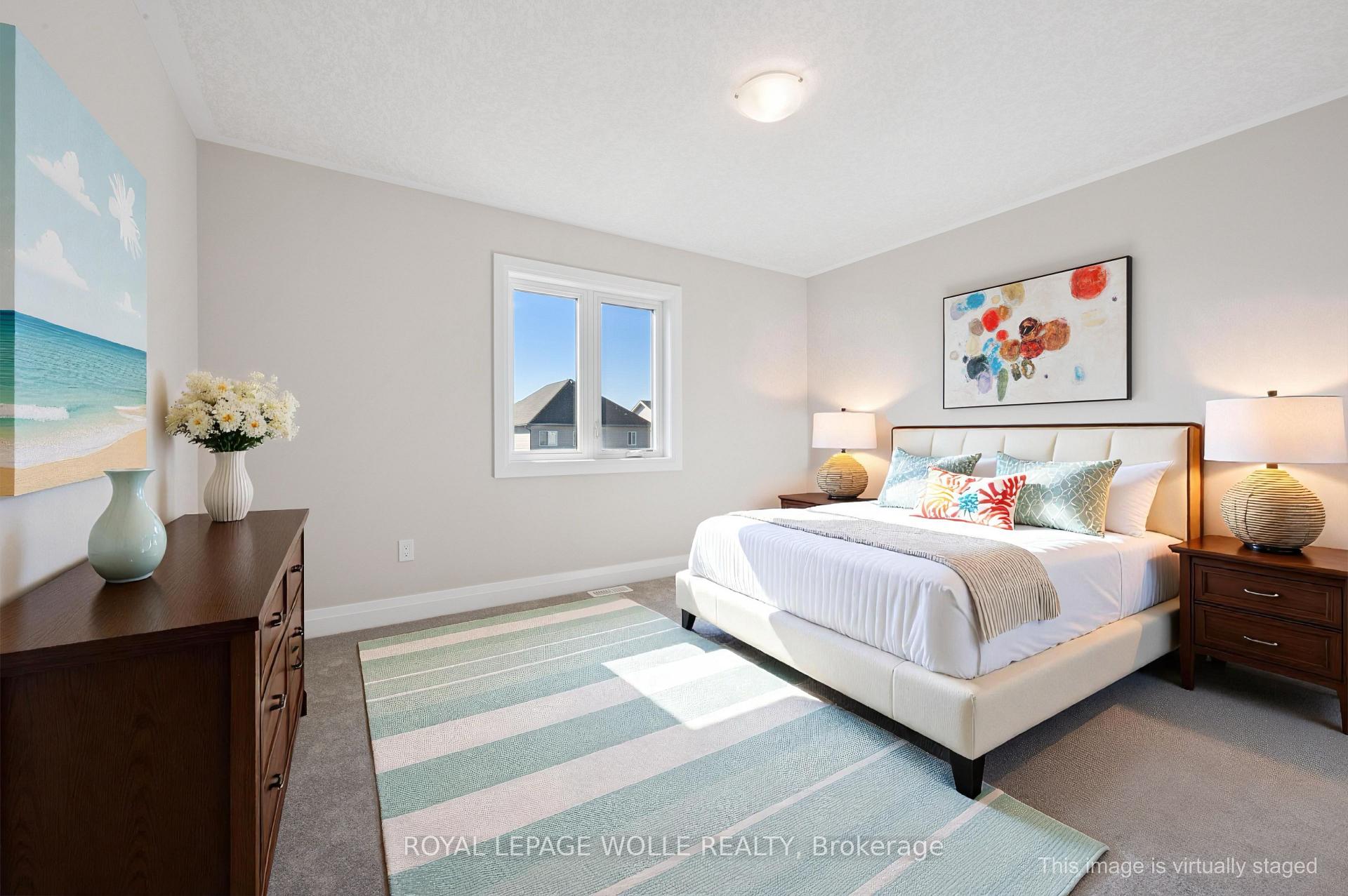 Photo 19 of 916 Valencia Court, Kitchener — HOMEH