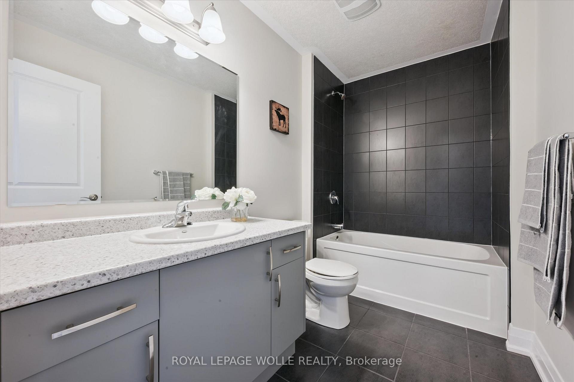 Photo 21 of 916 Valencia Court, Kitchener — HOMEH