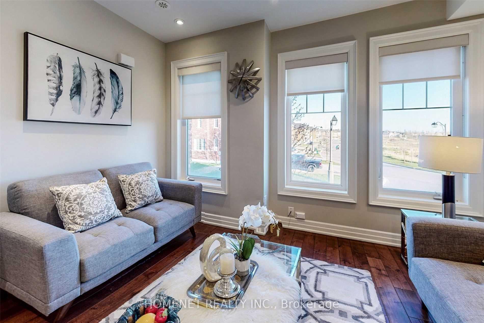 Photo 3 of 14 Truchard Avenue, Markham, Berczy — HOMEH