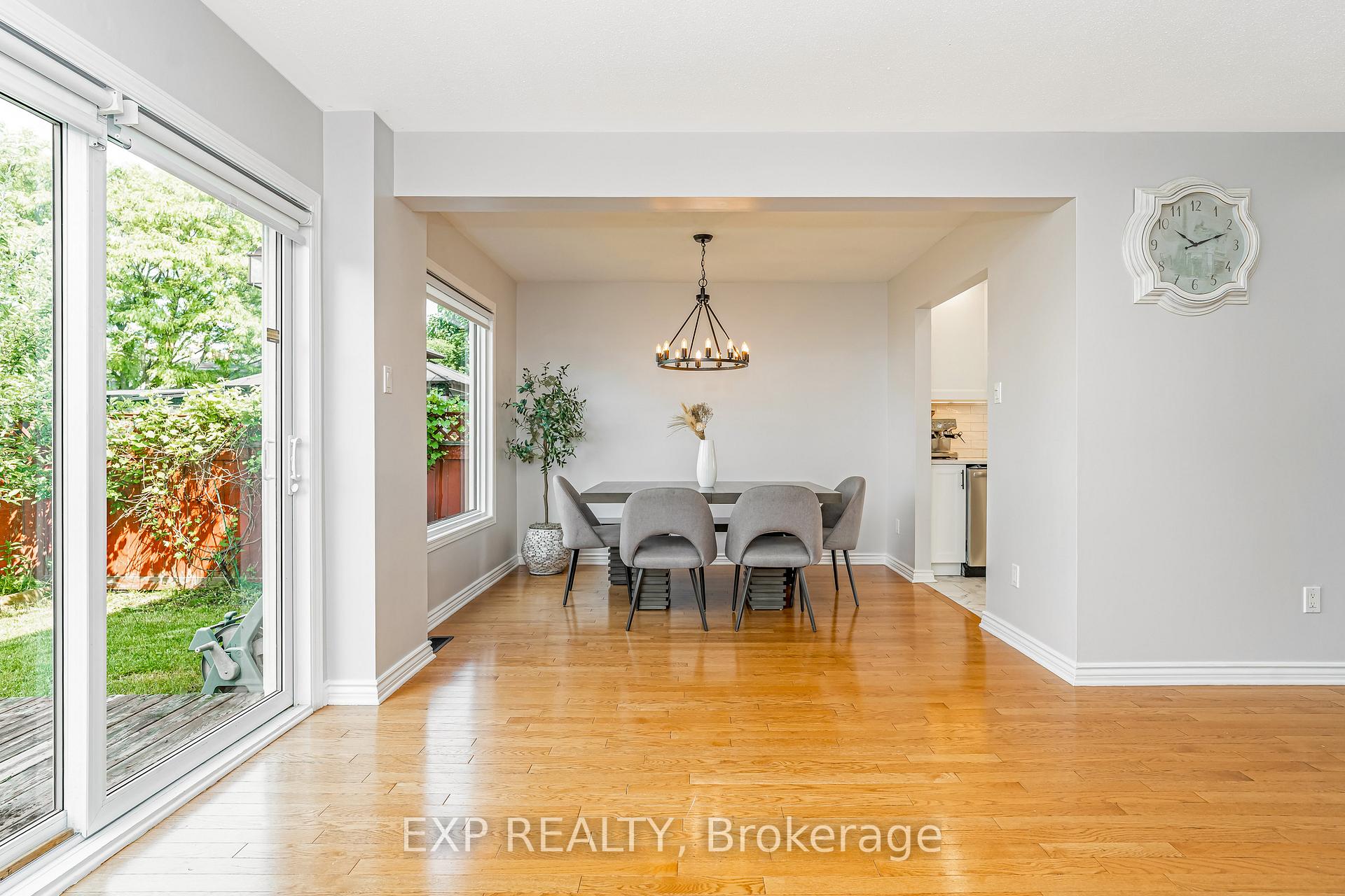 Photo 16 of 50 Saddle Crescent, Ottawa, Hunt Club Park — HOMEH