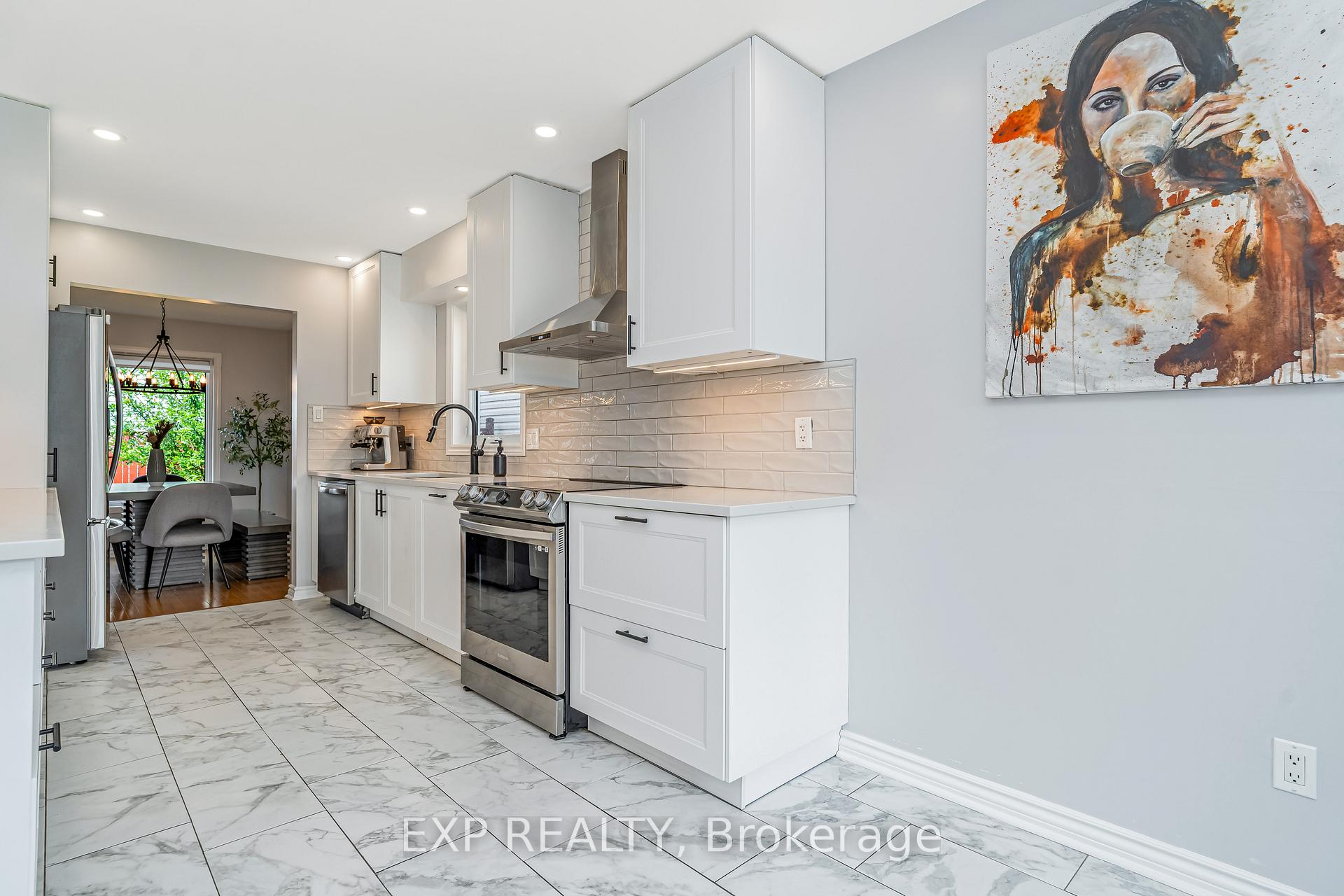 Photo 24 of 50 Saddle Crescent, Ottawa, Hunt Club Park — HOMEH