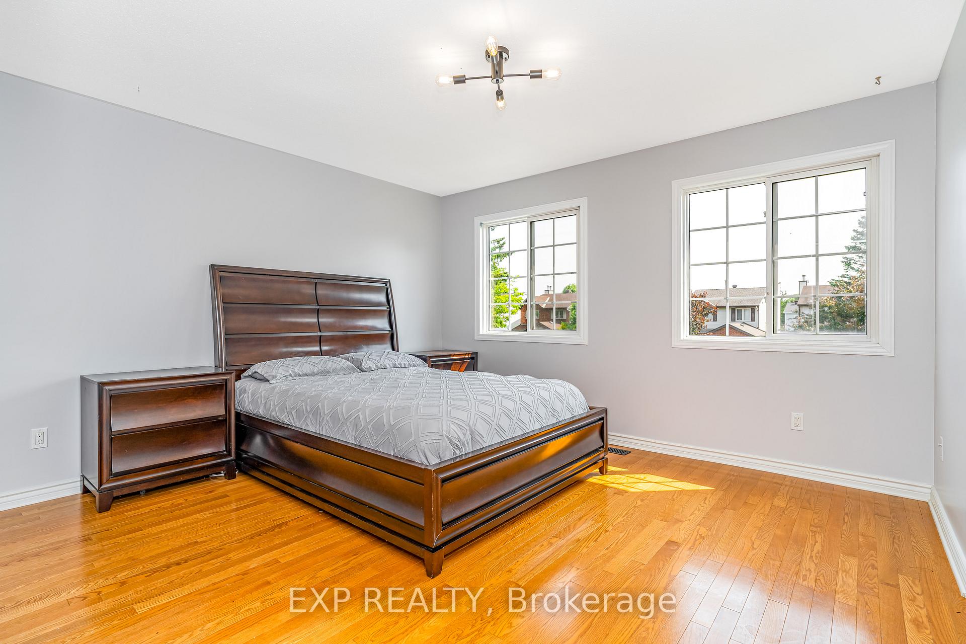 Photo 25 of 50 Saddle Crescent, Ottawa, Hunt Club Park — HOMEH