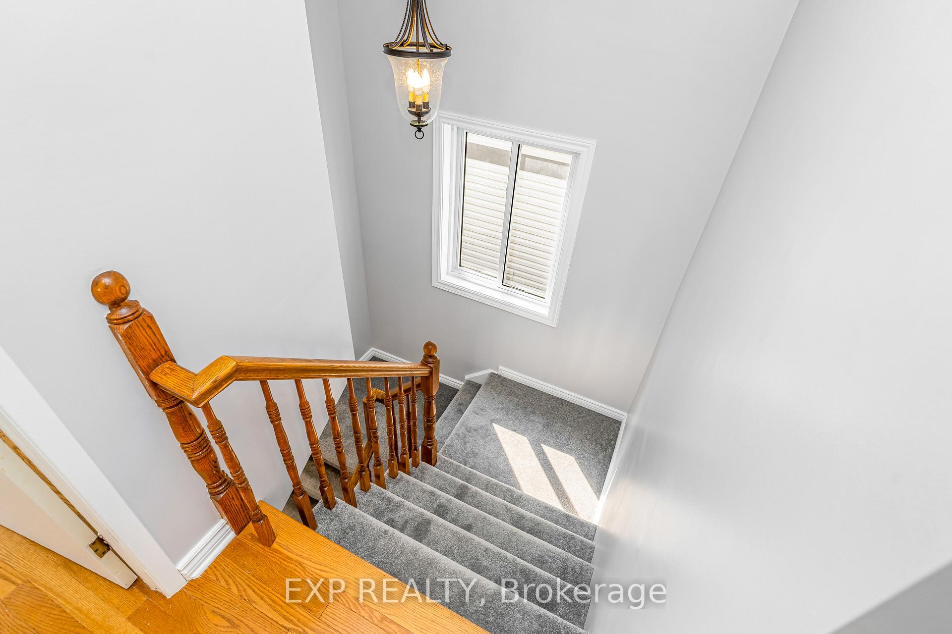 Photo 36 of 50 Saddle Crescent, Ottawa, Hunt Club Park — HOMEH