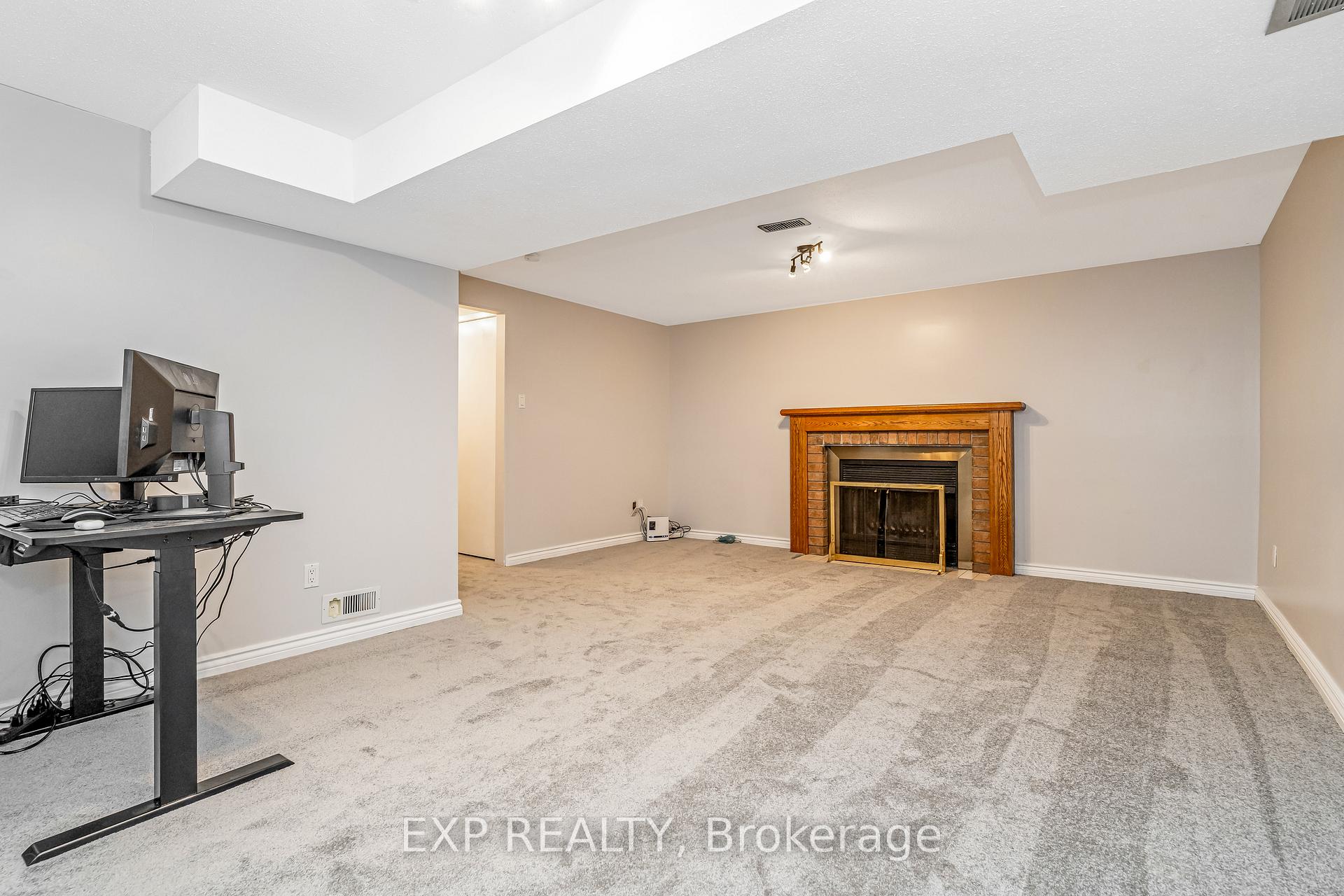 Photo 39 of 50 Saddle Crescent, Ottawa, Hunt Club Park — HOMEH