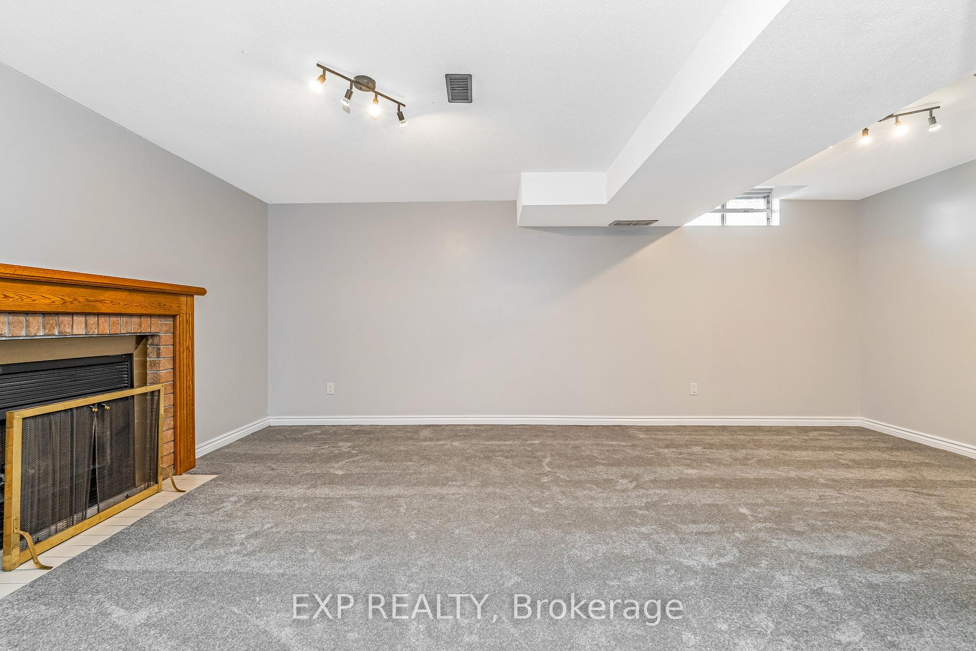 Photo 40 of 50 Saddle Crescent, Ottawa, Hunt Club Park — HOMEH