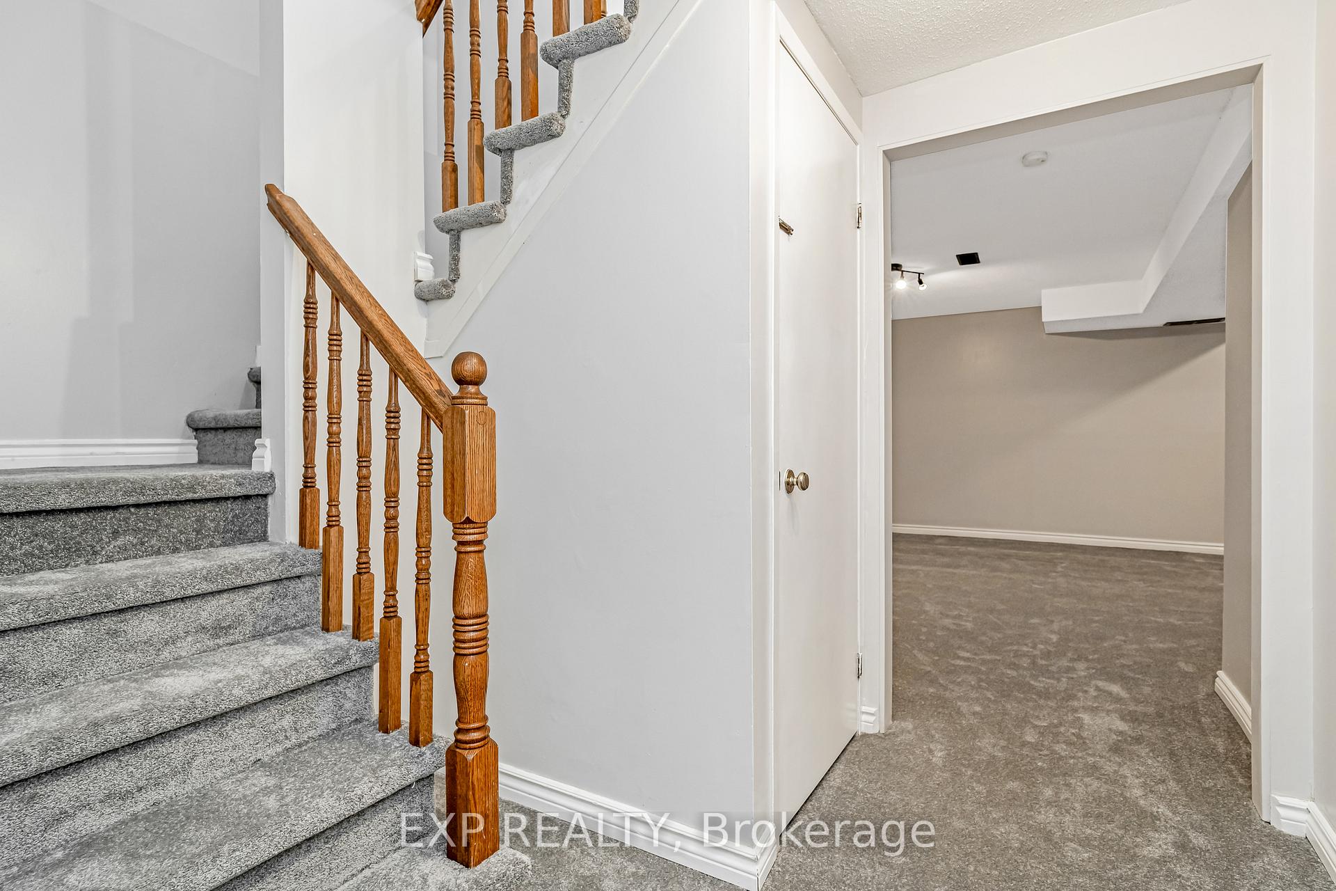 Photo 41 of 50 Saddle Crescent, Ottawa, Hunt Club Park — HOMEH