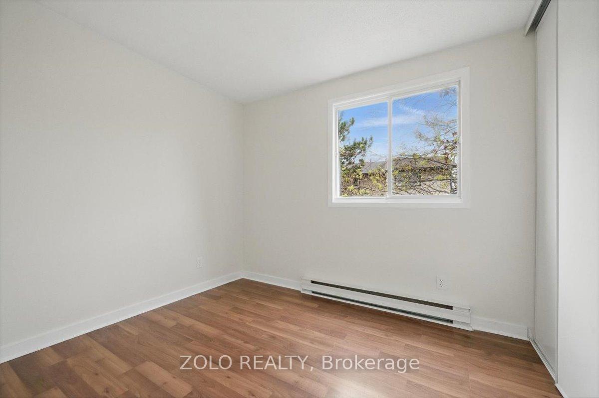 Photo 11 of 230 Royalton Private, Ottawa, Hunt Club Woods — HOMEH