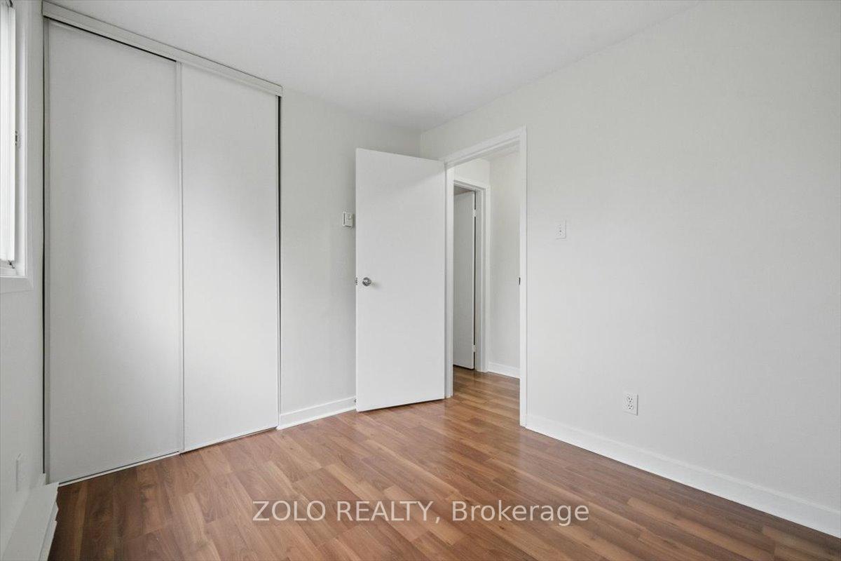 Photo 12 of 230 Royalton Private, Ottawa, Hunt Club Woods — HOMEH