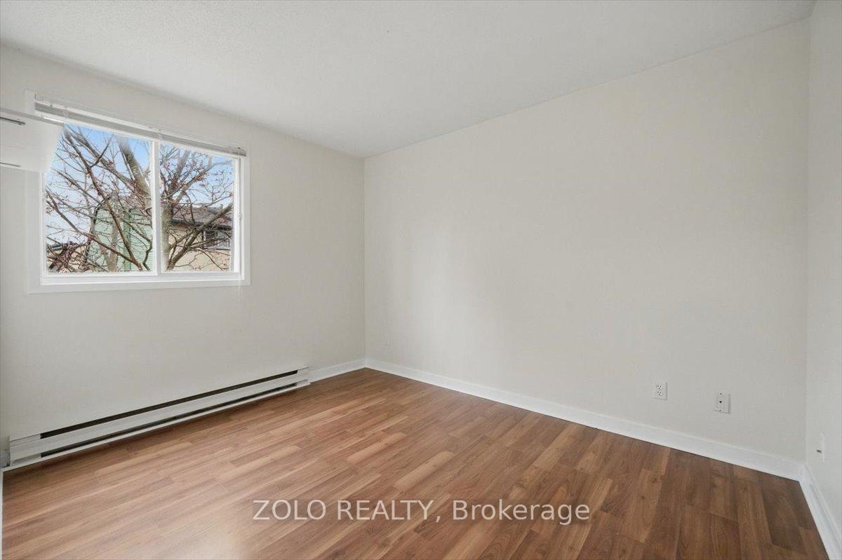 Photo 13 of 230 Royalton Private, Ottawa, Hunt Club Woods — HOMEH