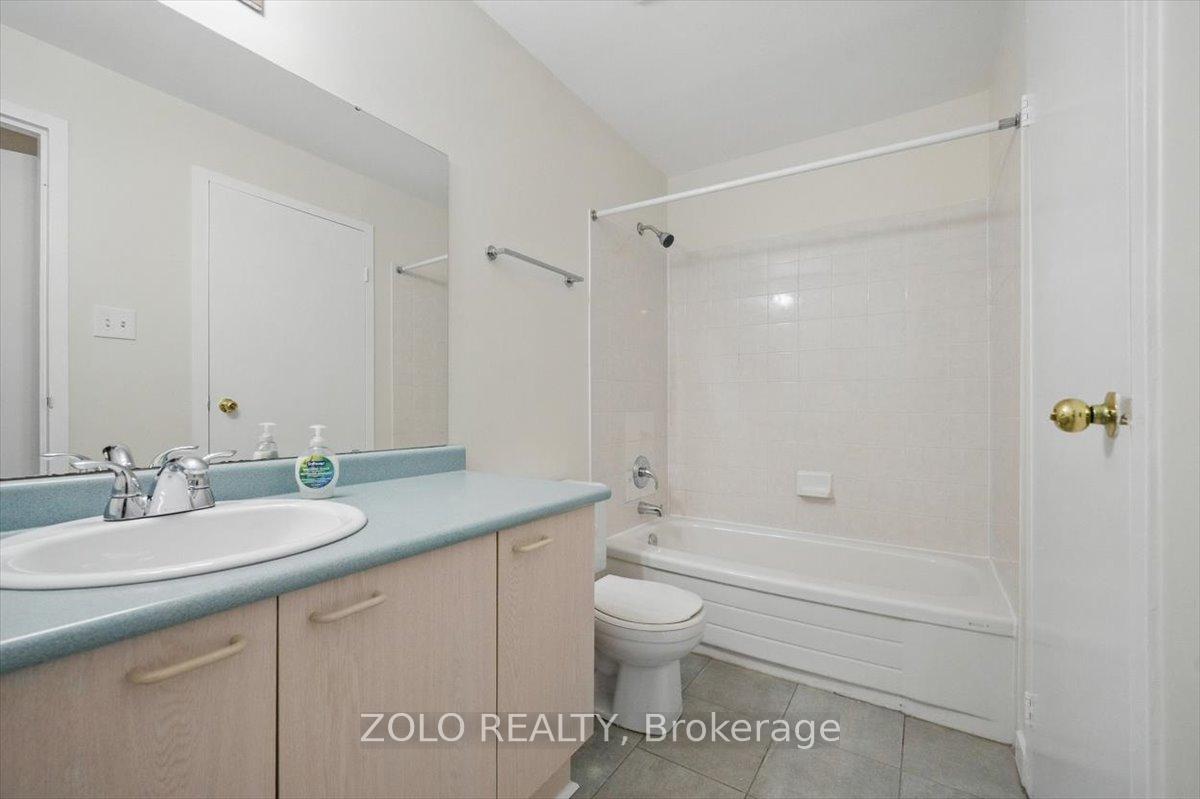 Photo 17 of 230 Royalton Private, Ottawa, Hunt Club Woods — HOMEH