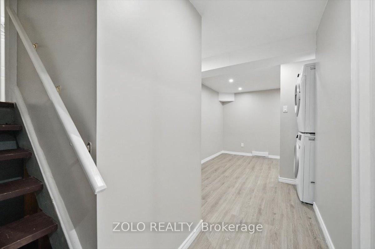 Photo 18 of 230 Royalton Private, Ottawa, Hunt Club Woods — HOMEH