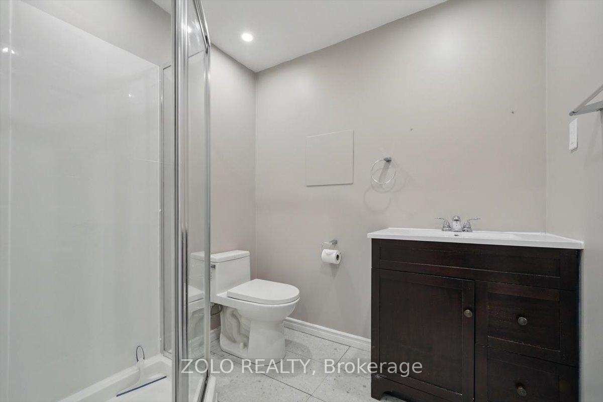 Photo 22 of 230 Royalton Private, Ottawa, Hunt Club Woods — HOMEH