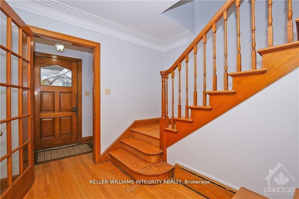 Photo 2 of 39 Goulburn Avenue, Ottawa, Sandy Hill — HOMEH