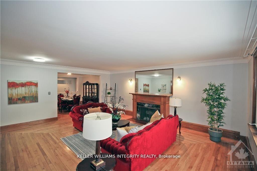 Photo 4 of 39 Goulburn Avenue, Ottawa, Sandy Hill — HOMEH