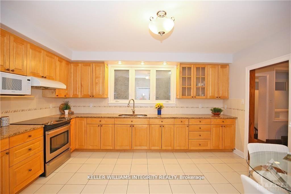 Photo 8 of 39 Goulburn Avenue, Ottawa, Sandy Hill — HOMEH