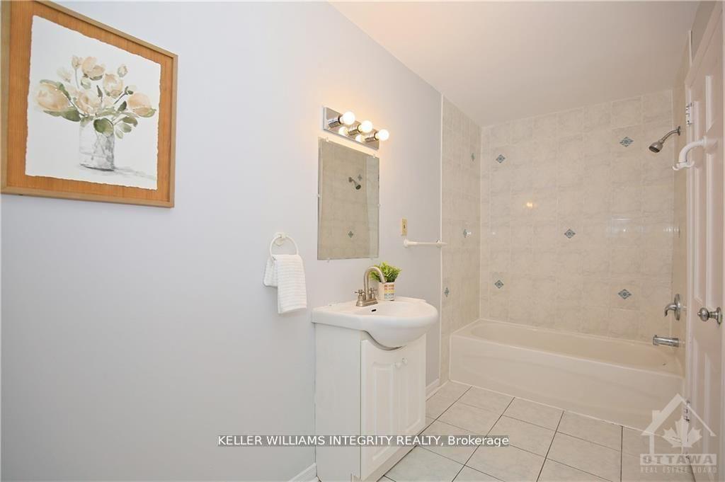 Photo 17 of 39 Goulburn Avenue, Ottawa, Sandy Hill — HOMEH