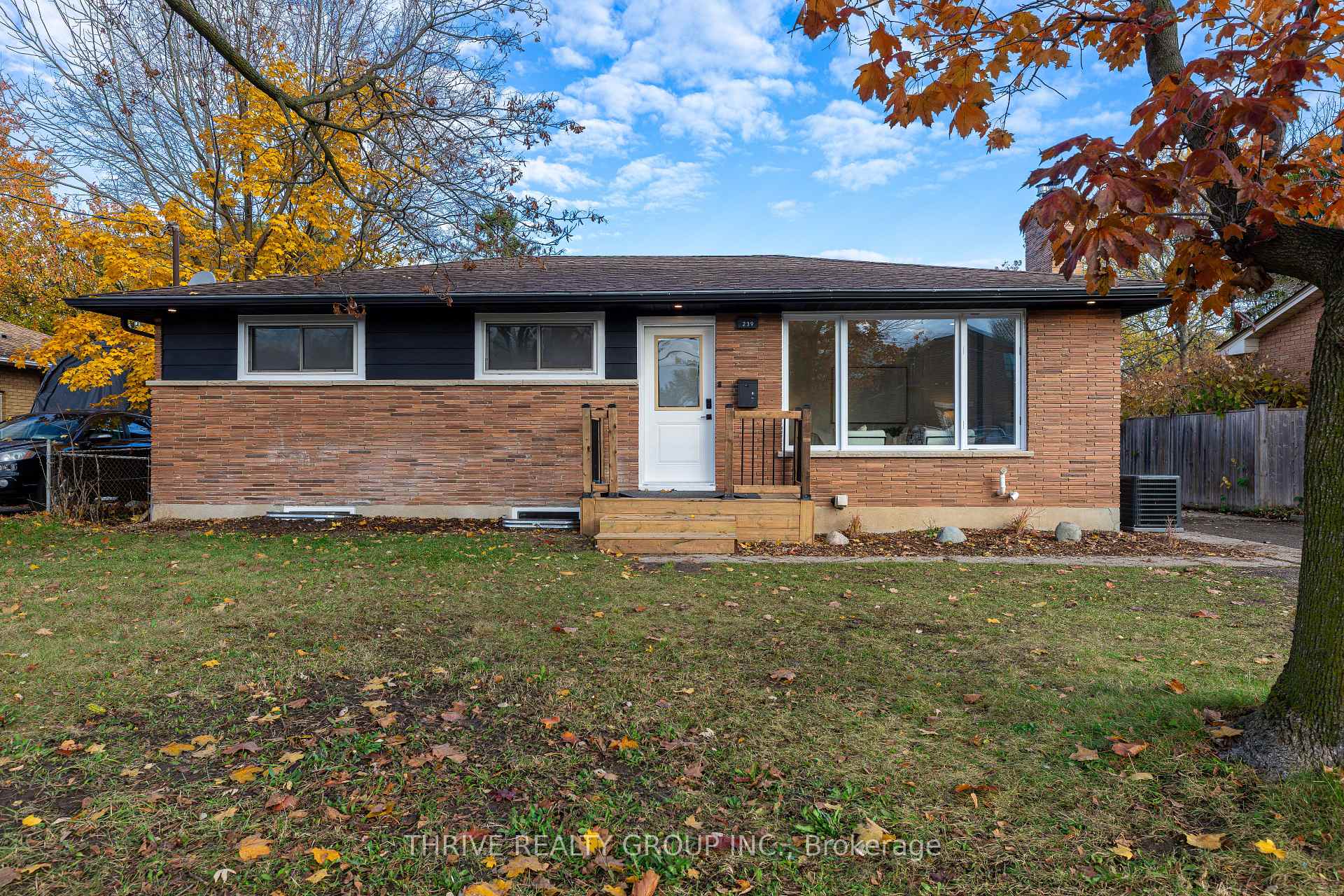 Front of 239 Commissioners Road W