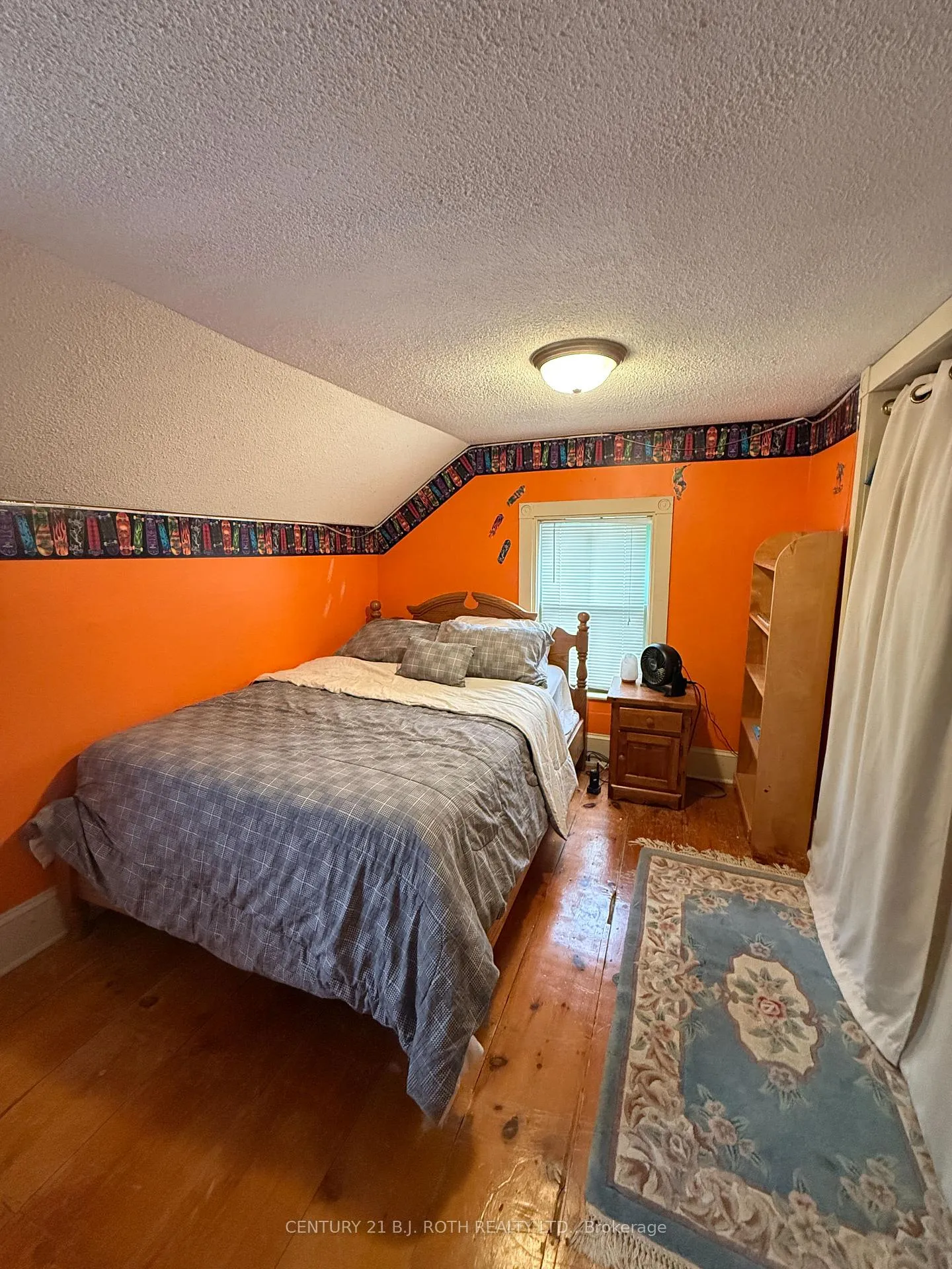 Photo 20 of 46 King Street N, Innisfil, Cookstown — HOMEH