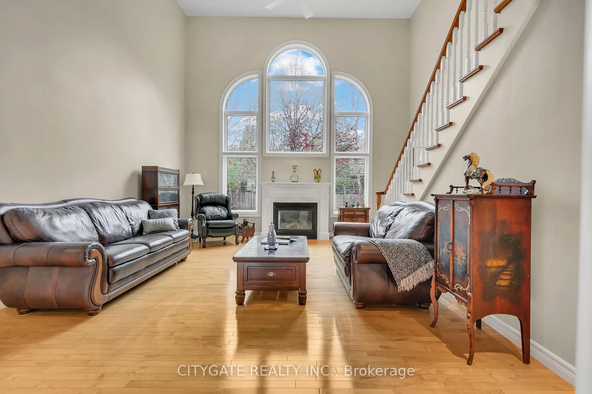 Photo 6 of 552 Falconridge Crescent, Kitchener — HOMEH