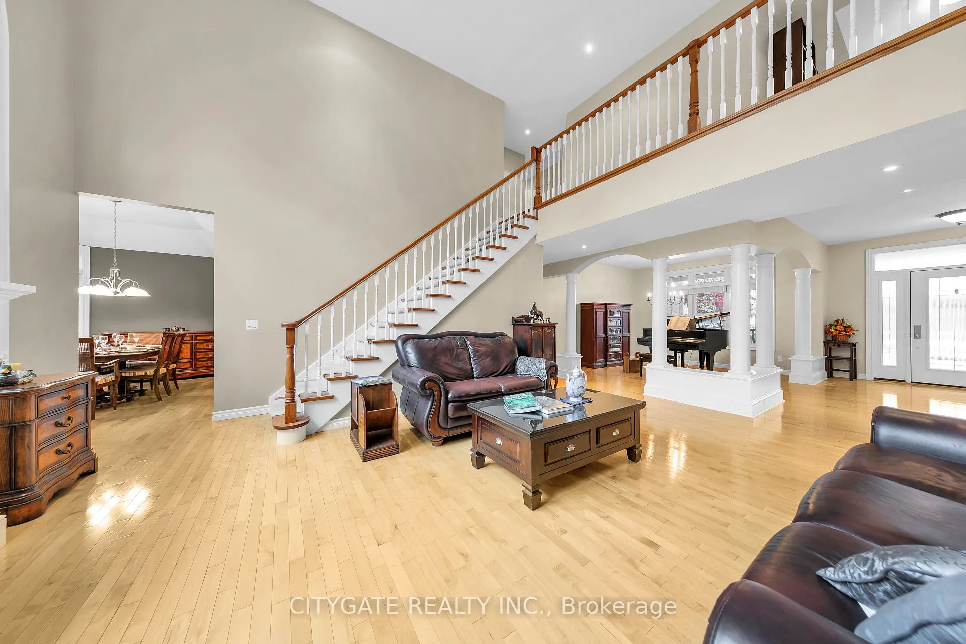 Photo 11 of 552 Falconridge Crescent, Kitchener — HOMEH